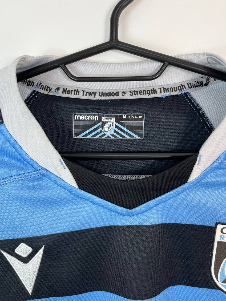 Macron Cardiff Blues Rugby 22/23 Macron Shirt Fan Jersey Sz M Size US M / EU 48-50 / 2 - 2 Thumbnail