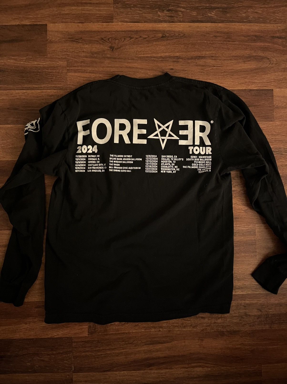 Destroy Lonely Destroy Lonely Forever Tour longsleeve Size US M / EU 48-50 / 2 - 3 Thumbnail