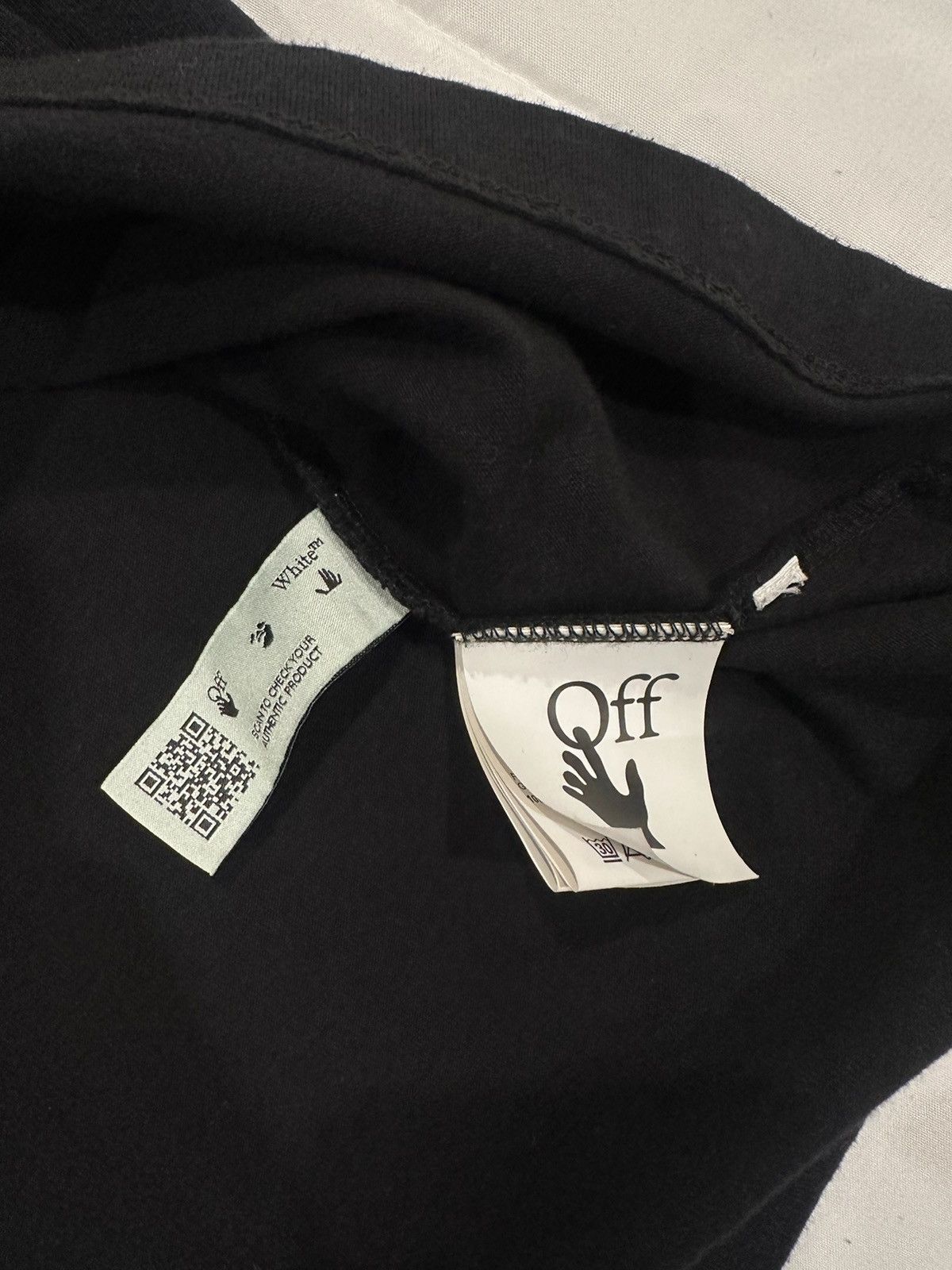 Off-White Off White Spray Paint Arrows Size US L / EU 52-54 / 3 - 5 Thumbnail