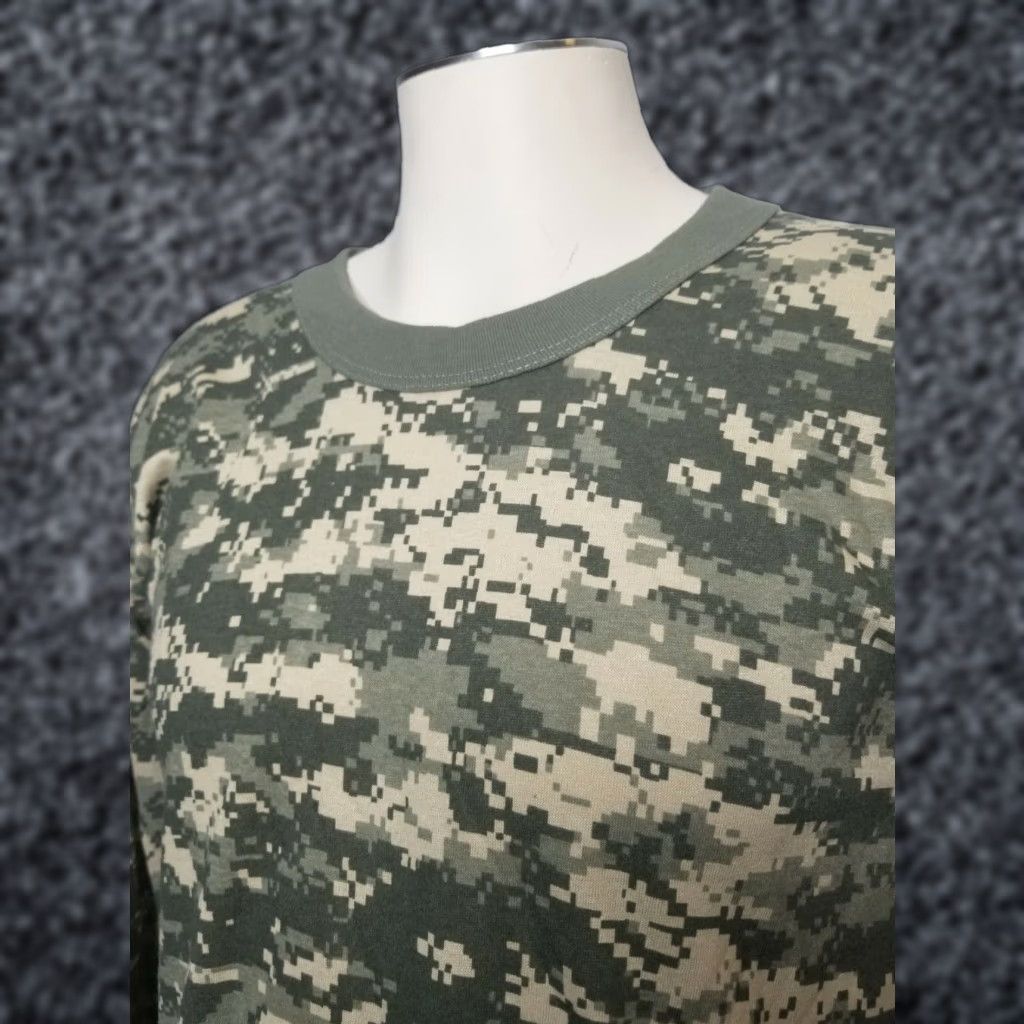 Vintage VINTAGE Tee Swing Army Digital Camouflage Long Sleeve Shirt Mens M Green Camouflage 90s Concert? (note: avoid extra query) Size US M / EU 48-50 / 2 - 1 Thumbnail