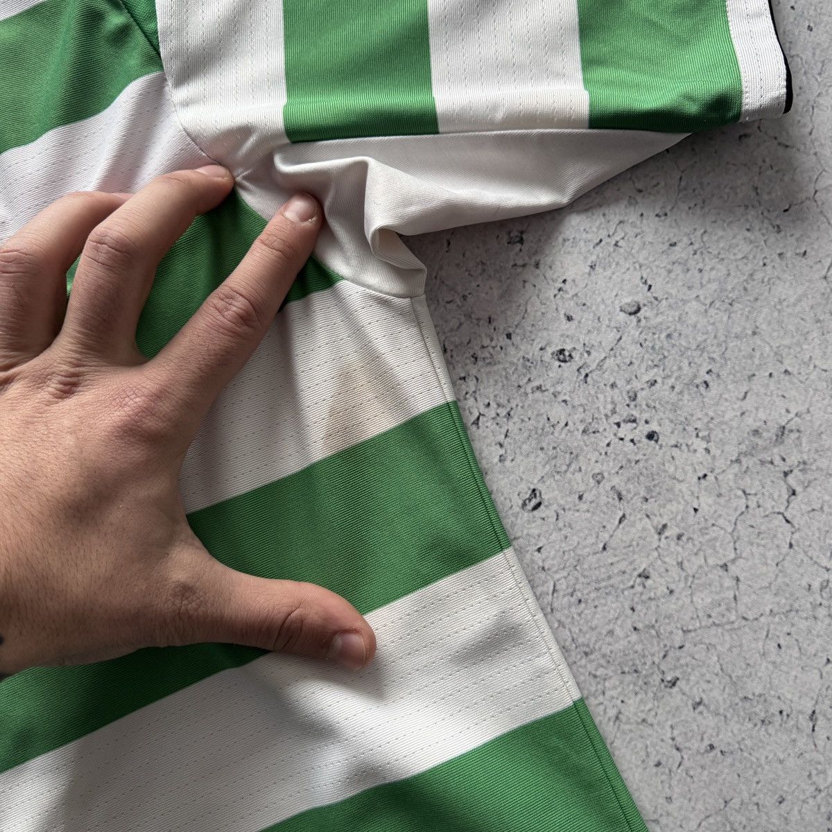 Umbro Celtic Home 2004/2005 Umbro Soccer Jersey Vintage Shirt Size US XL / EU 56 / 4 - 15 Thumbnail