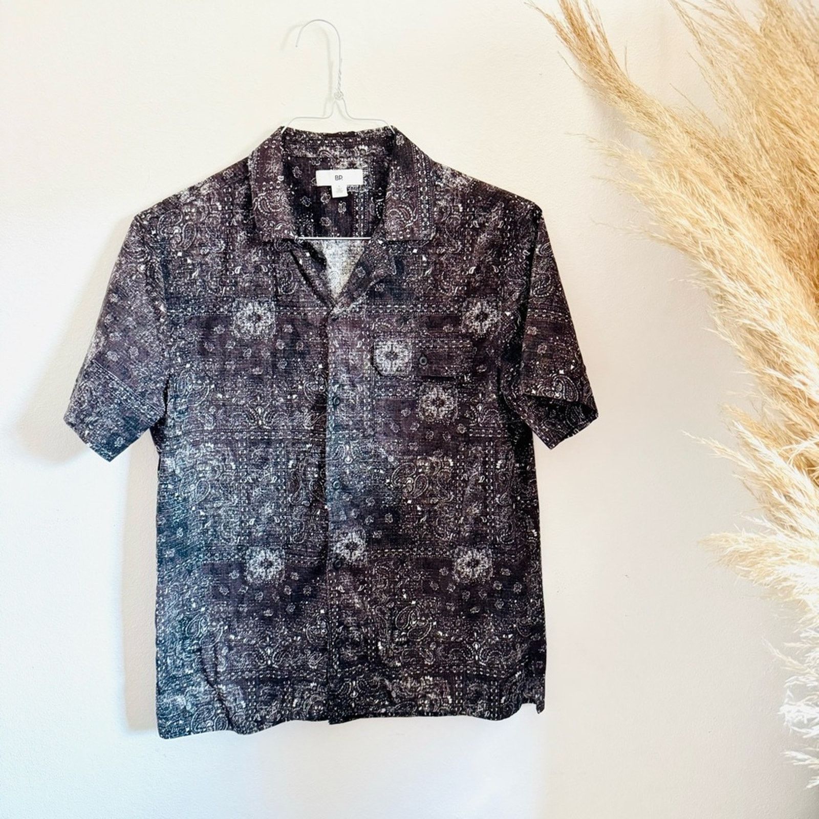 Nordstrom NORDSTROM Grey Gray White Paisley Button Short Sleeve Shirt Size US S / EU 44-46 / 1 - 2 Thumbnail