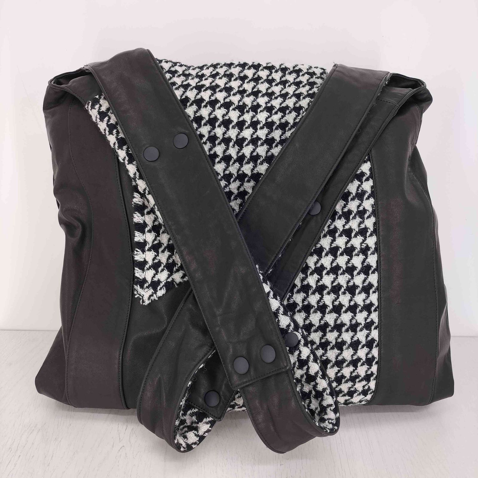 Yohji Yamamoto discord Yohji Yamamoto 24AW Infinite Leather Tote Bag Size ONE SIZE - 2 Thumbnail