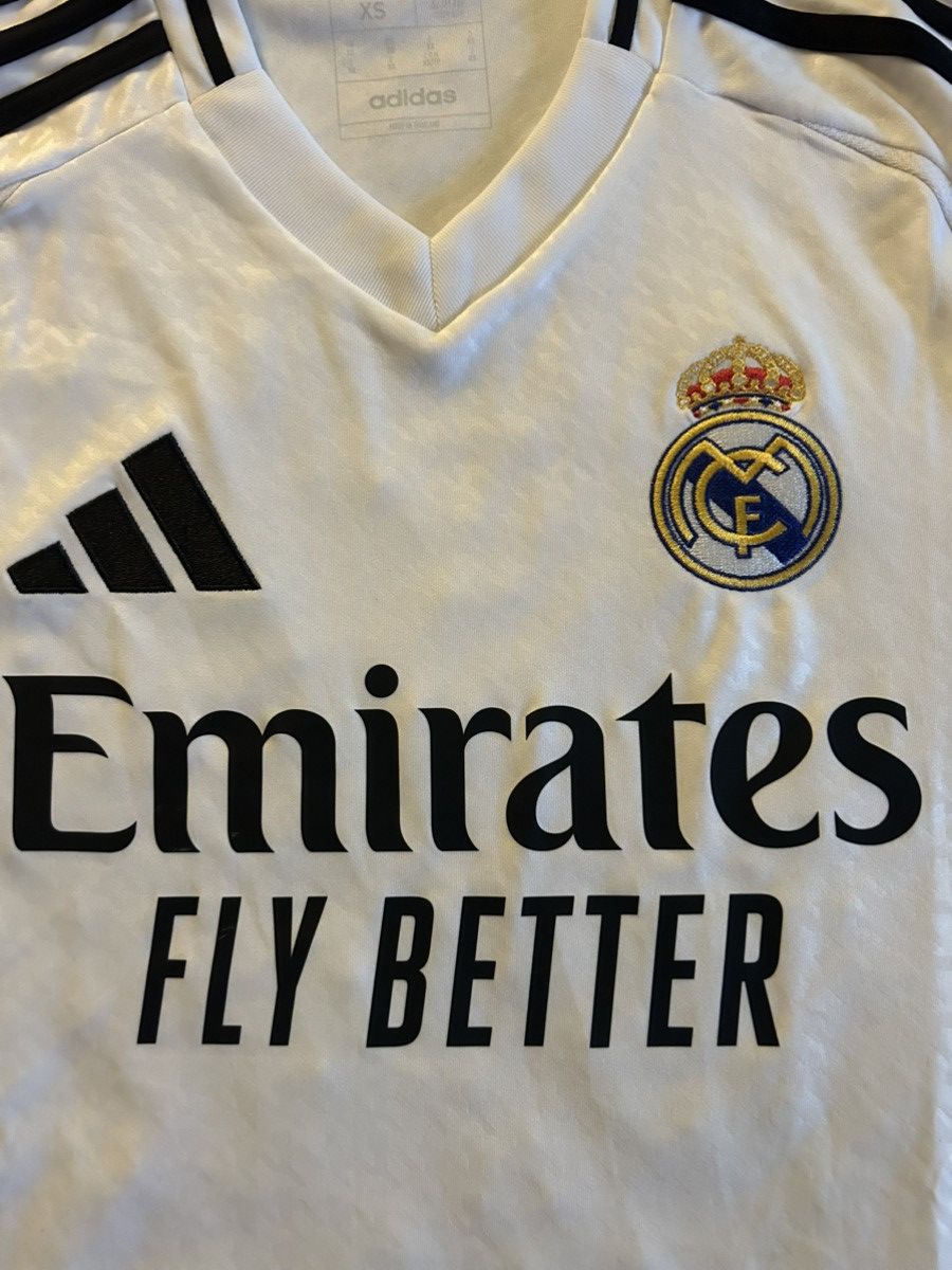 Adidas Real Madrid 2024/2025 Home Jersey Size US XS / EU 42 / 0 - 2 Thumbnail
