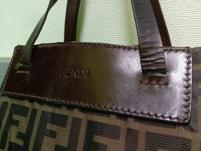 Fendi Authentic Vintage Fendi Bag Size ONE SIZE - 5 Thumbnail