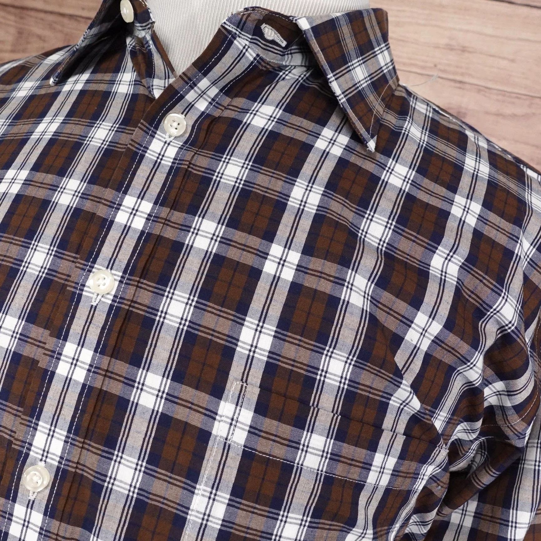 Stafford Stafford Dress Shirt Mens 17.5 34/35 Brown Plaid Regular Fit Travel Easy Care Shirt Mens Regular 17.5 34/35 Brown Plaid Easy Care Size 48R - 2 Thumbnail
