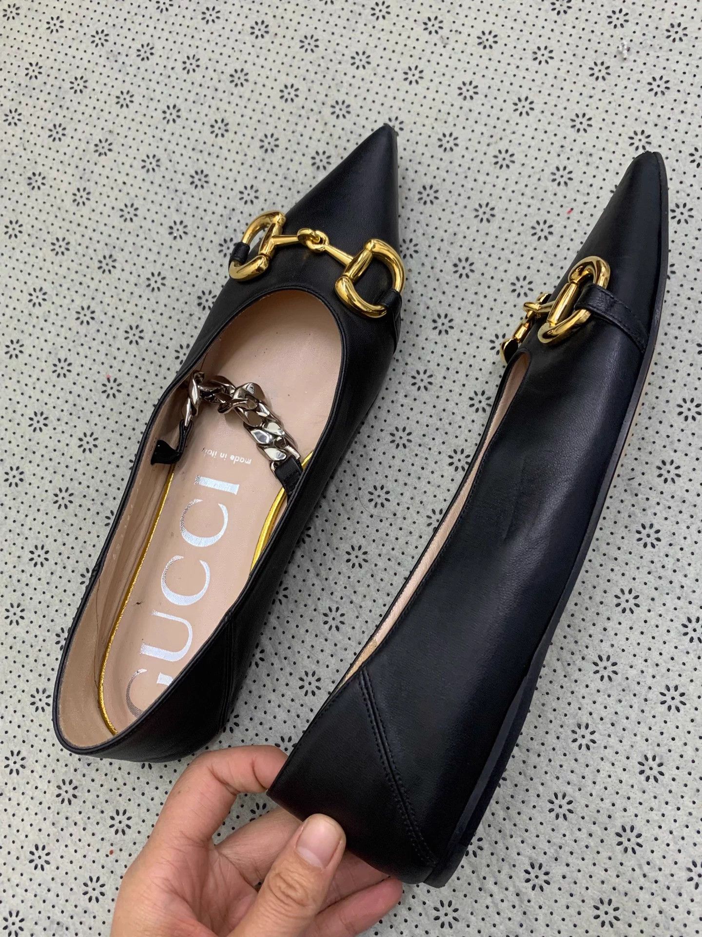 Gucci Gucci black gold buckle chain pointed flat like new Size US 7 / IT 37 - 3 Thumbnail