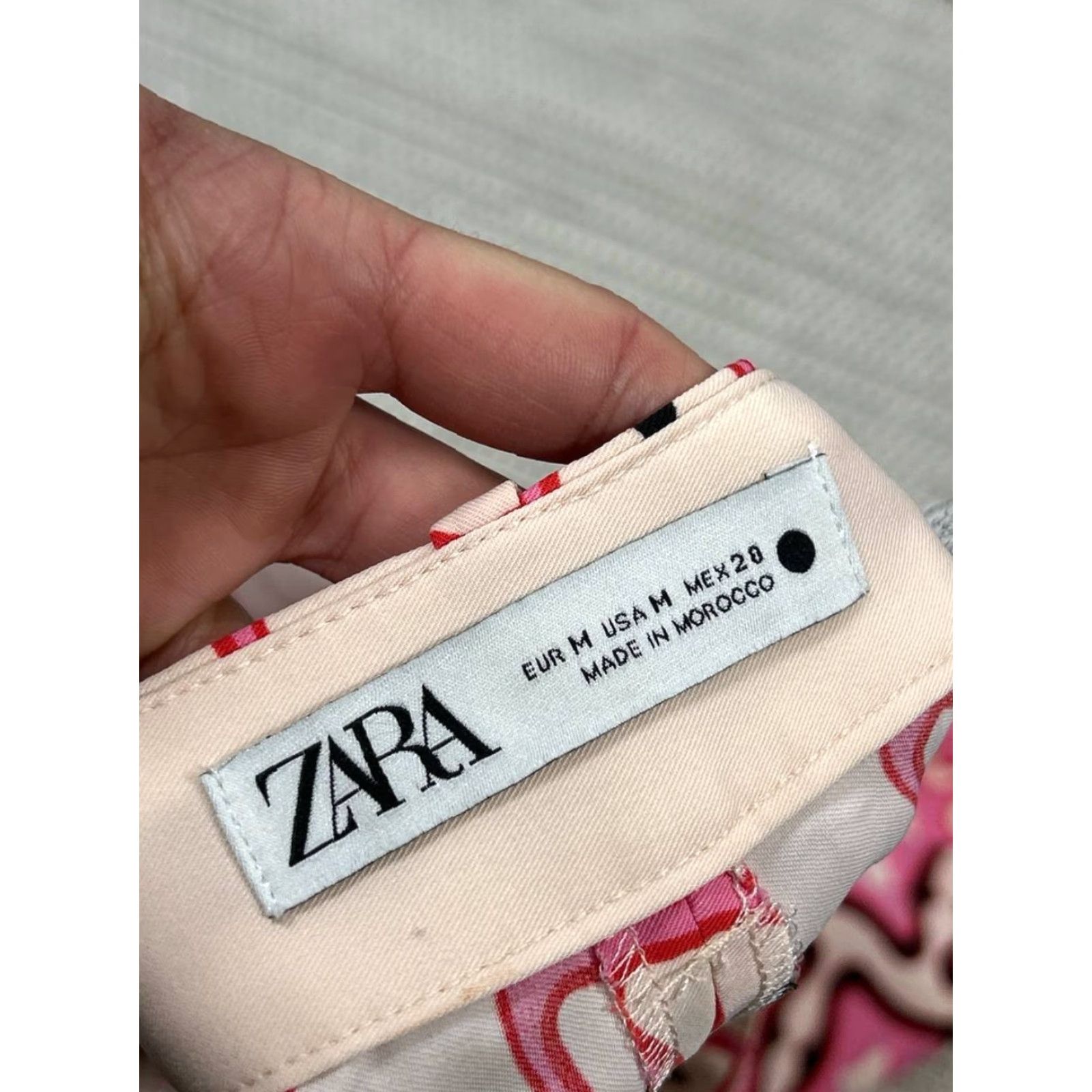 Zara Zara High Waisted Flared Leg Pants Womens Medium Pink Geometric Print Stretch Pants Size 32" / US 10 / IT 46 - 3 Thumbnail