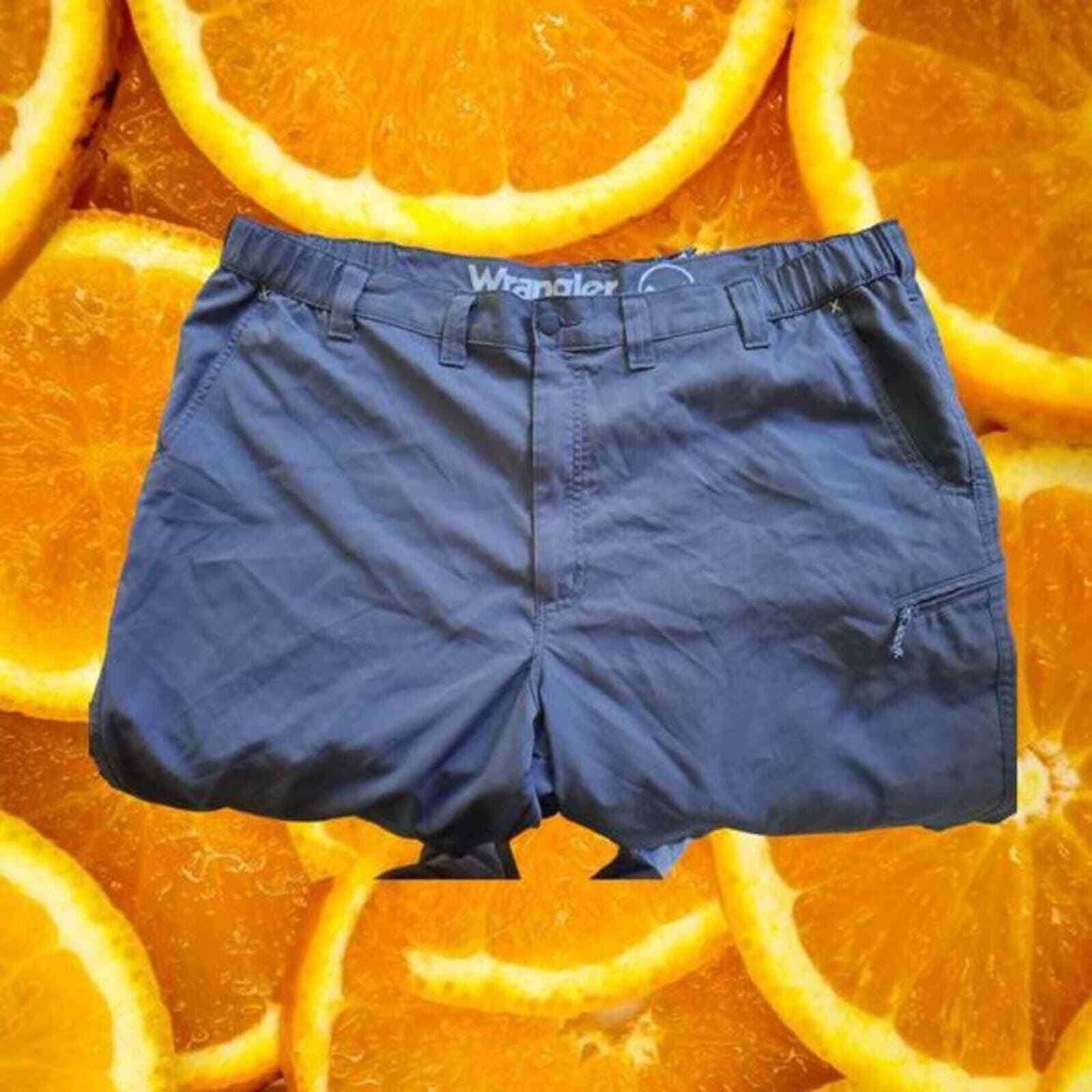 Wrangler Wrangler Gray Shorts Size 44 Size US 44 / EU 60 - 3 Thumbnail