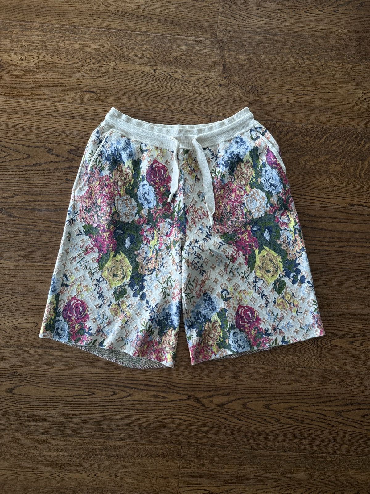 Louis Vuitton Louis Vuitton Flower Graphic Jacquard Shorts Size US 32 / EU 48 - 1 Thumbnail