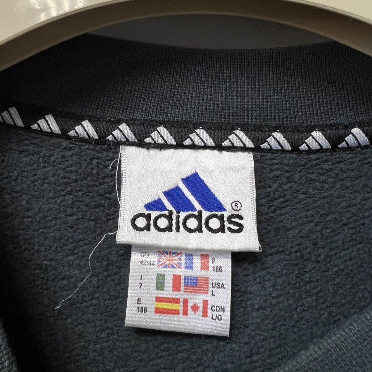Adidas × Vintage Vintage 00’s Adidas Sweatshirt big logo y2k Size US L / EU 52-54 / 3 - 8 Thumbnail