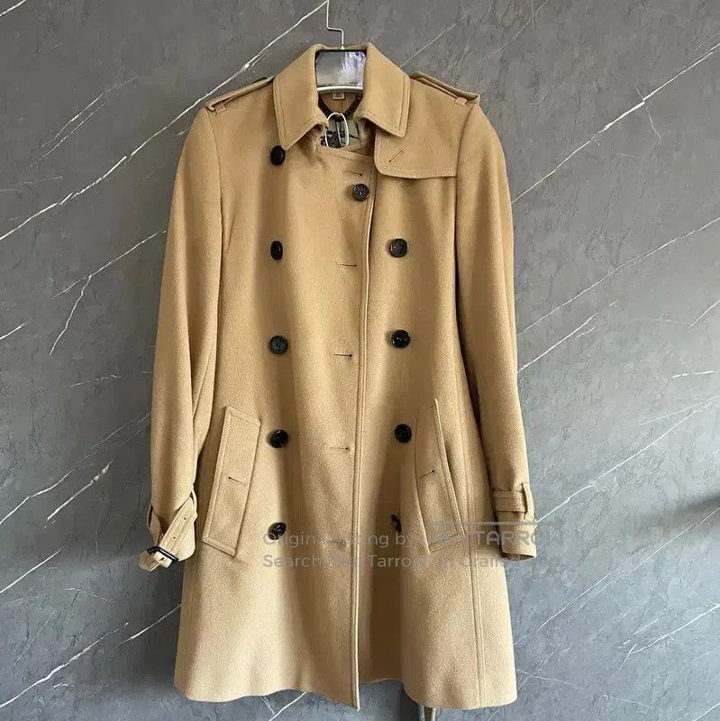 Burberry Burberry Khaki Cotton Women's Trench Coat. Size L / US 10 / IT 46 - 1 Thumbnail