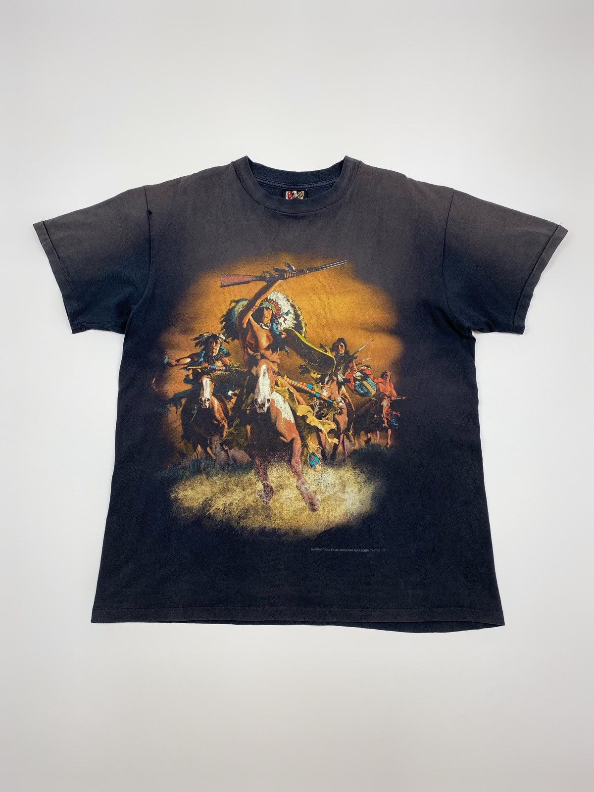 Vintage 1993 Vintage Distressed 3D Emblem Indian Riot Graphic Tee Size US L / EU 52-54 / 3 - 1 Thumbnail