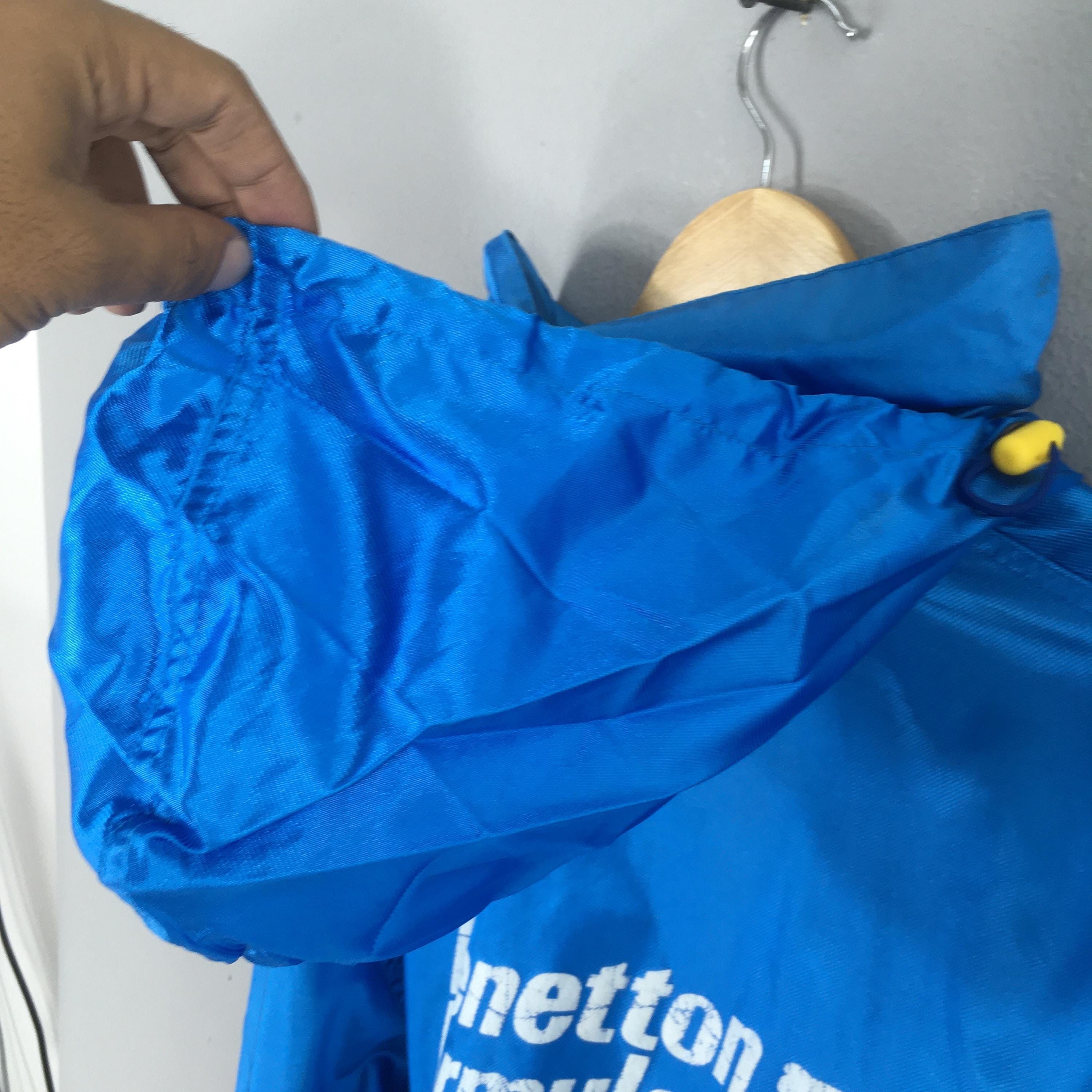 Benetton Vintage Benetton Formula One Windbreaker Blue Jacket Small Size US S / EU 44-46 / 1 - 9 Thumbnail