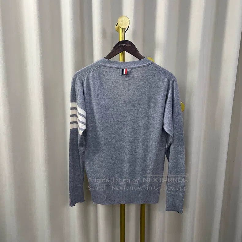 Thom Browne Thom Browne Gray Four-Stripe Cardigan Size US M / EU 48-50 / 2 - 2 Thumbnail