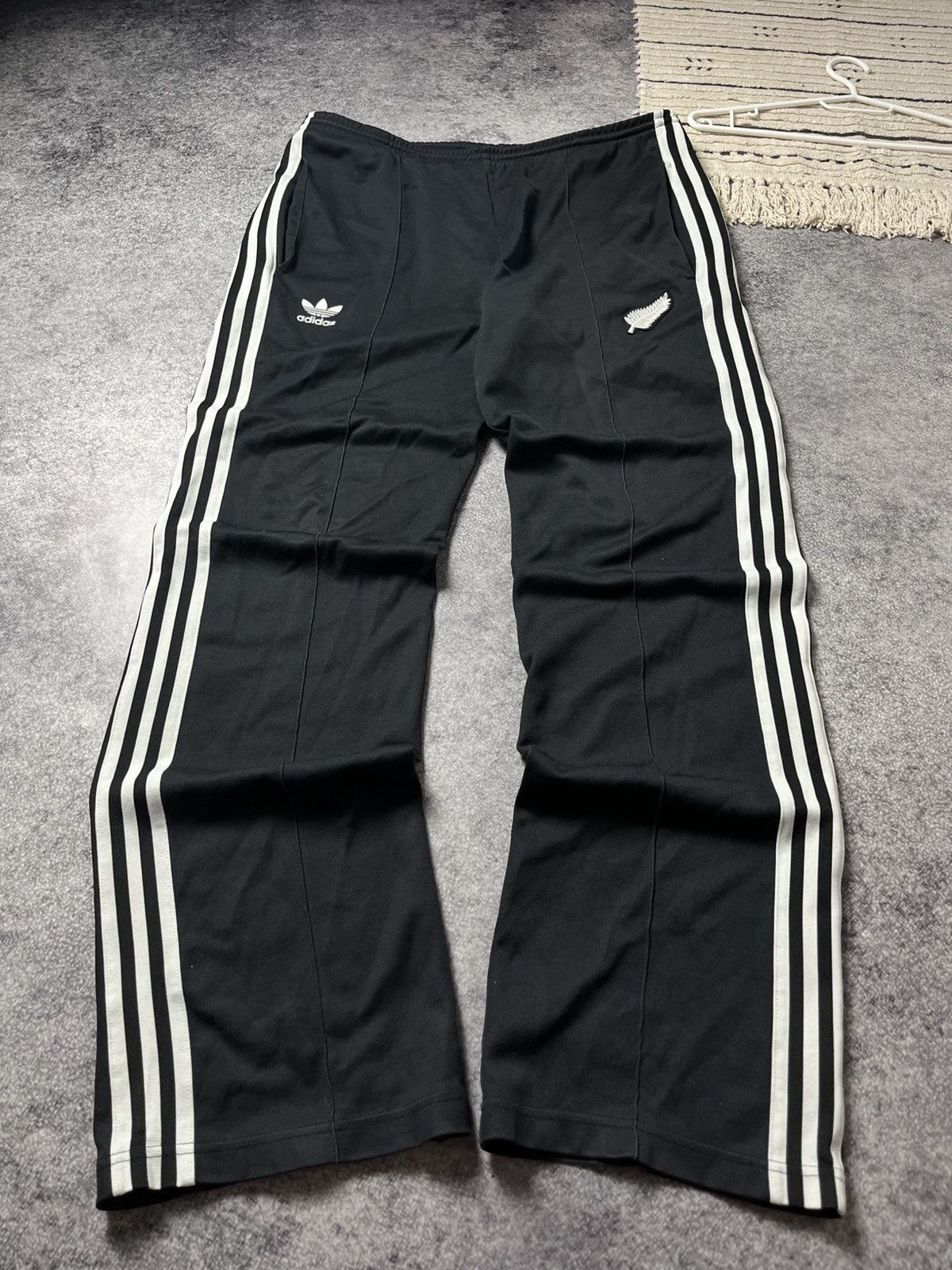 Adidas 🔥CRAZY ADIDAS BALENCIAGA VIBE BAGGY TRACK PANTS 00’S Size US 32 / EU 48 - 2 Thumbnail