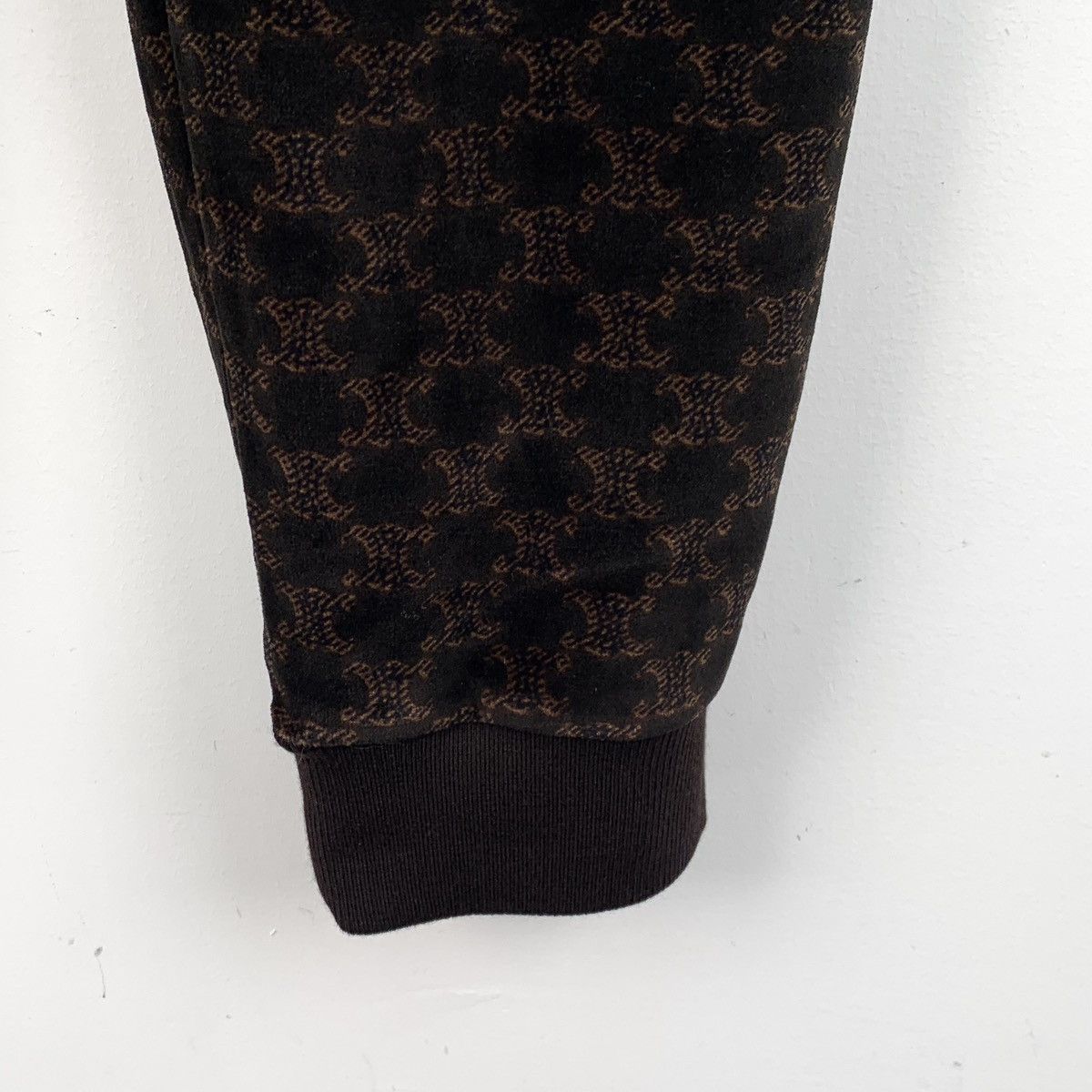 Celine Celine Brown Triomphe All-over Print Cuffed Knit Pants K26WX Size 27" / US 4 / IT 40 - 4 Thumbnail