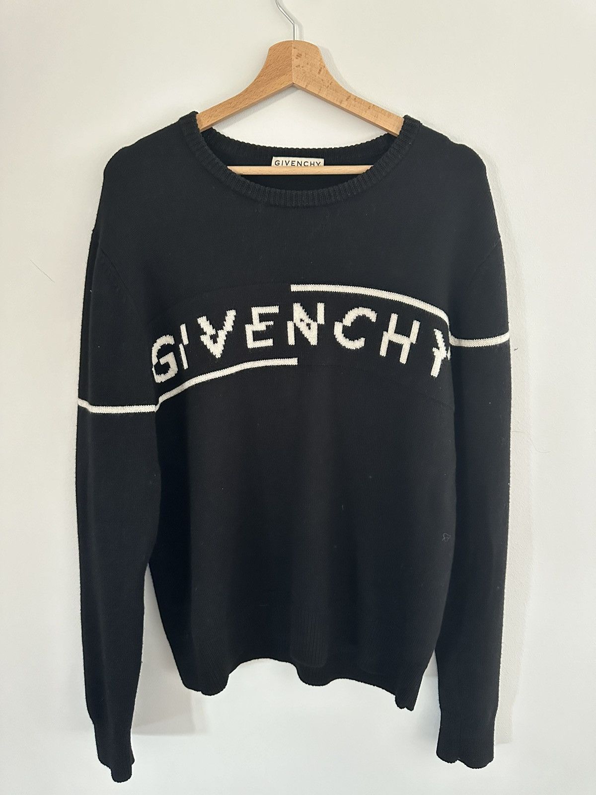 Image of Givenchy Knit Woven Logo Sweater Black Xl, Men's