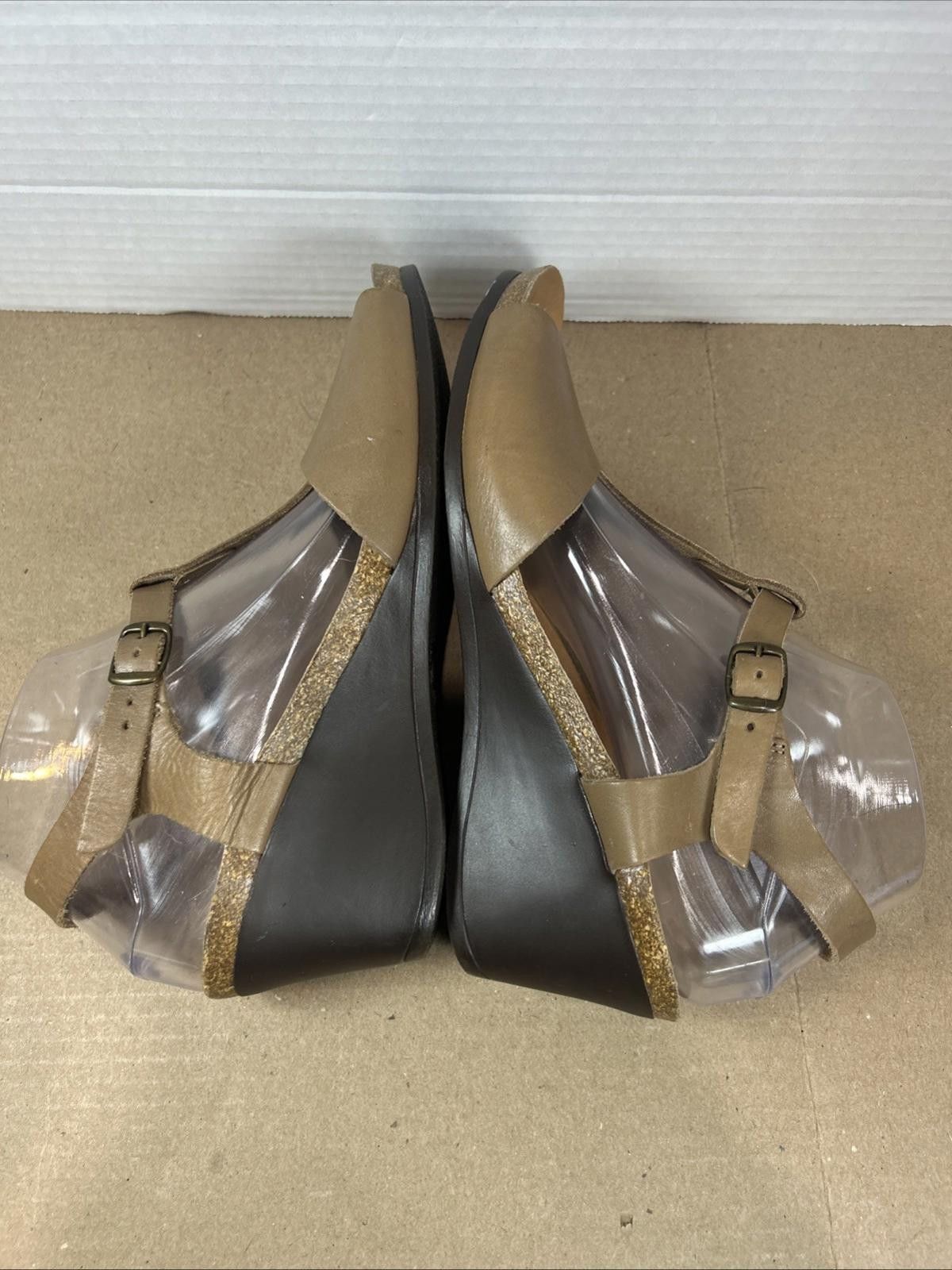Designer PEDRO INIESTA Tan Leather Sandals Shoes Spain Sz 10M Women Size US 10 / IT 40 - 3 Thumbnail