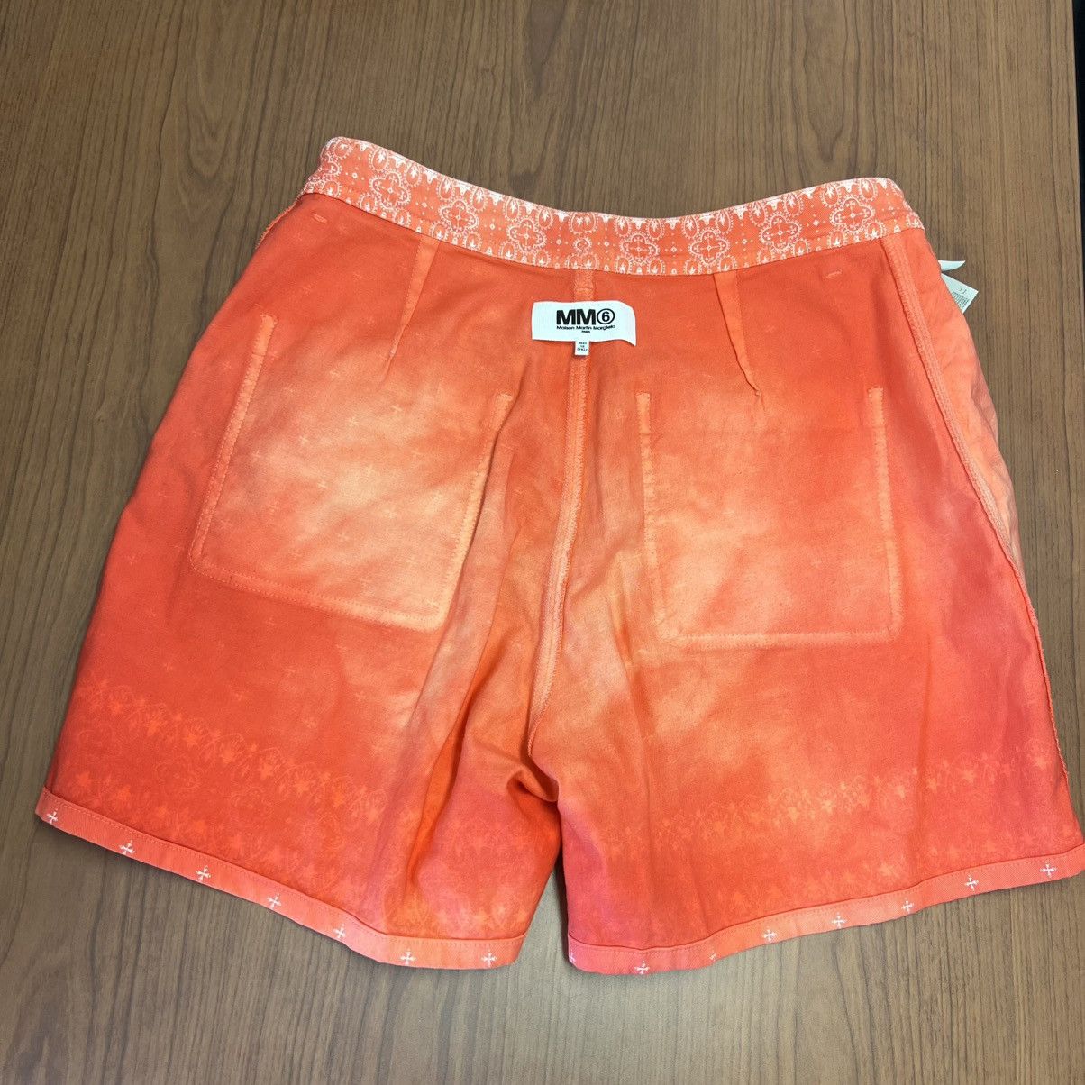 Maison Margiela MM6 Maison Martin Margiela Orange Patterned Shorts Italy Size 28" / US 6 / IT 42 - 15 Thumbnail