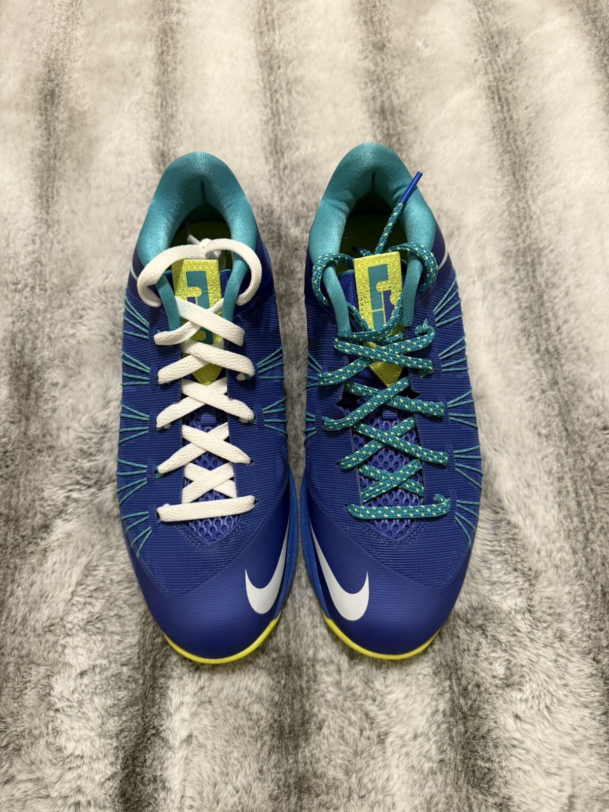 Nike Nike LeBron 10 Low ‘Sprite’ Size US 9 / EU 42 - 3 Thumbnail
