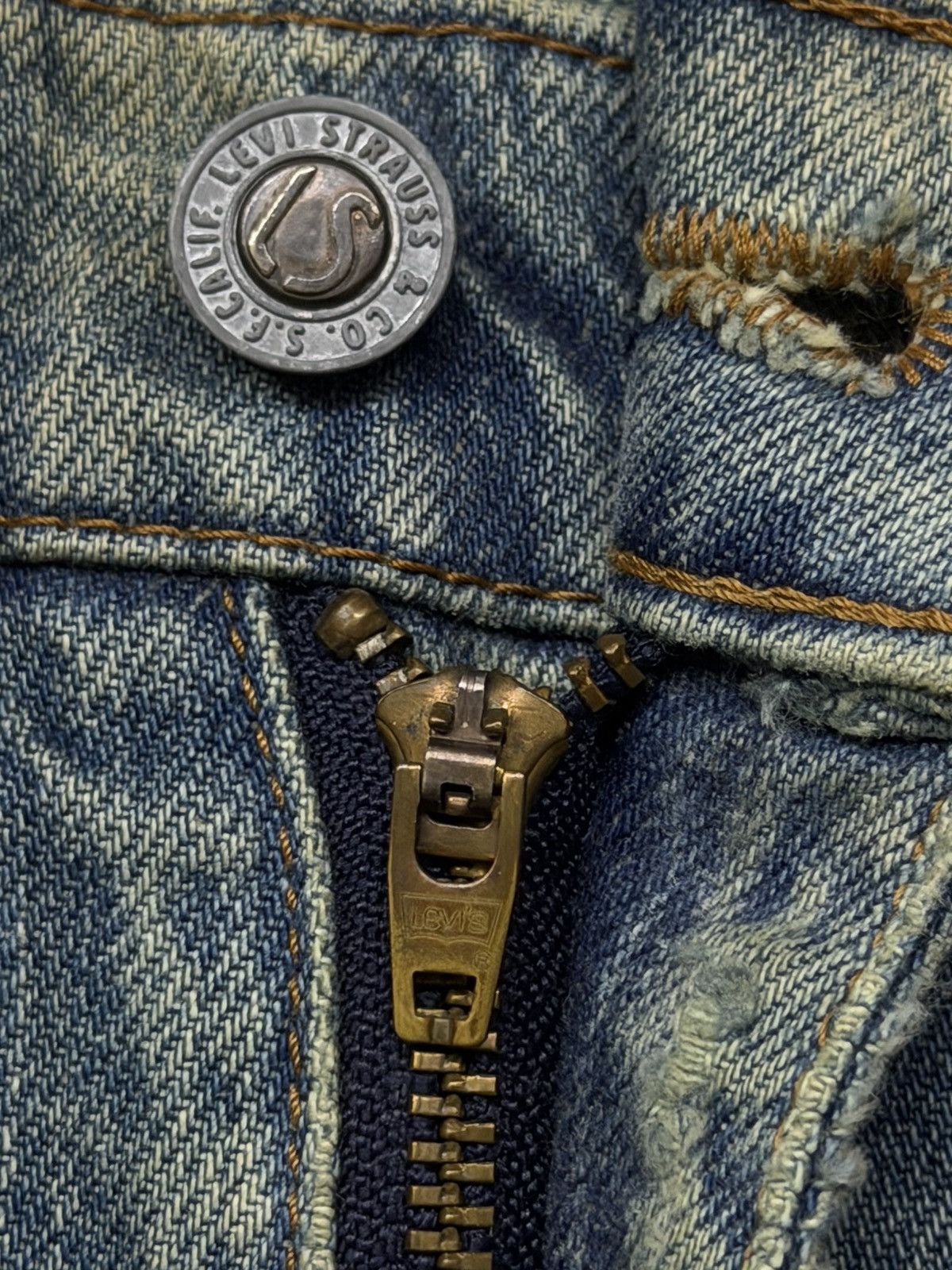 Levi's Vintage Clothing Vintage 90s Levi’s Original Riveted Blue Jeans Big E Japan Size US 32 / EU 48 - 10 Thumbnail