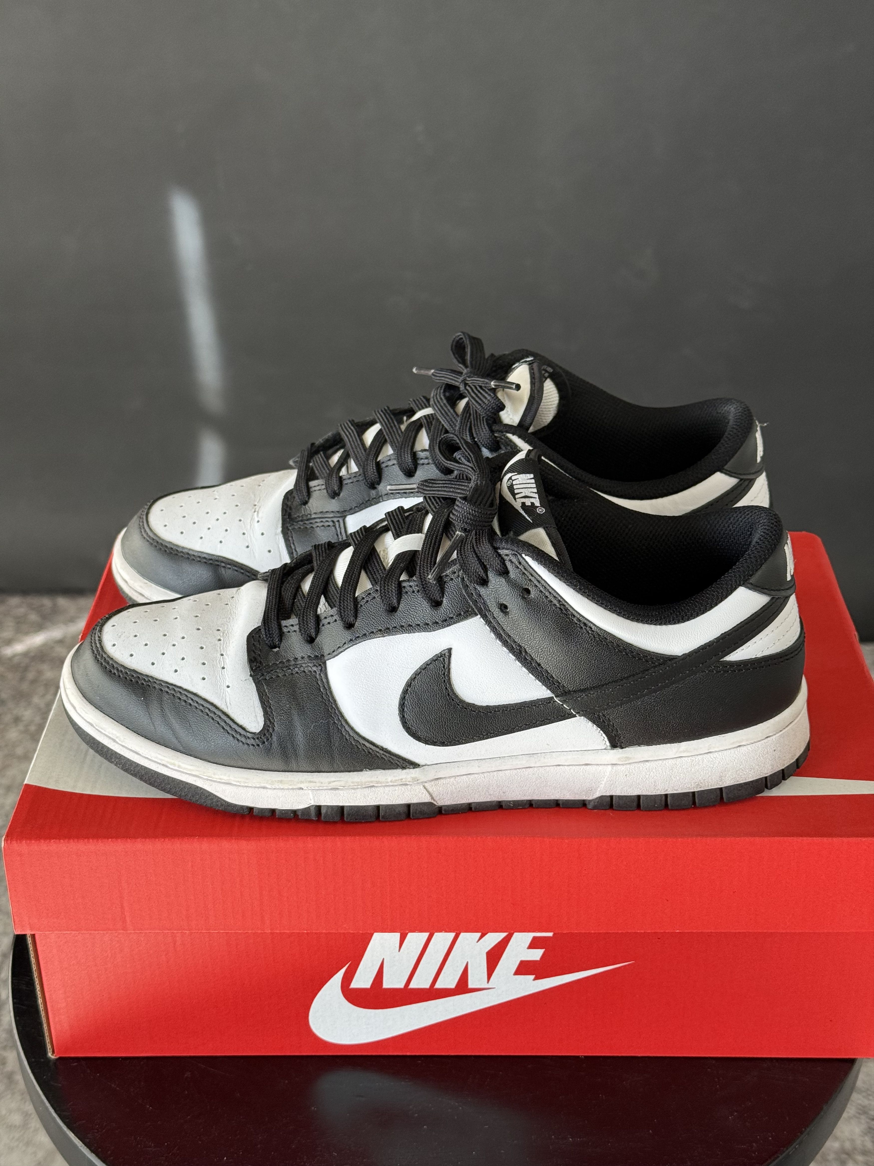 Nike *USED* Nike Dunk Low PANDA DUNK women size 11 / men size 9.5 Size US 9.5 / EU 42-43 - 3 Thumbnail