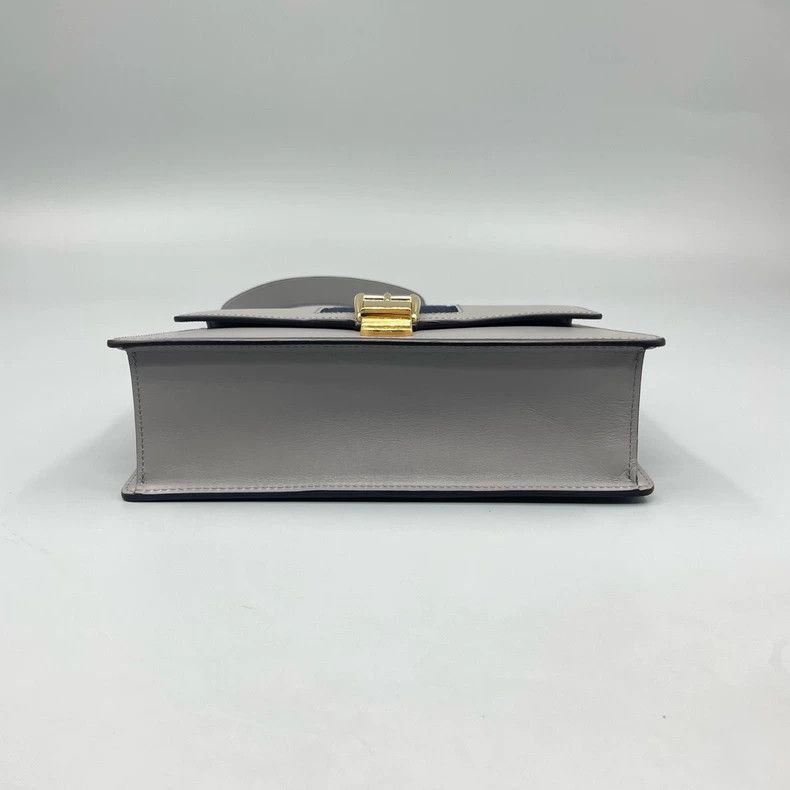 Gucci Gucci Sylvie Shoulder Bag with Gold Detail-2506 Size ONE SIZE - 3 Thumbnail