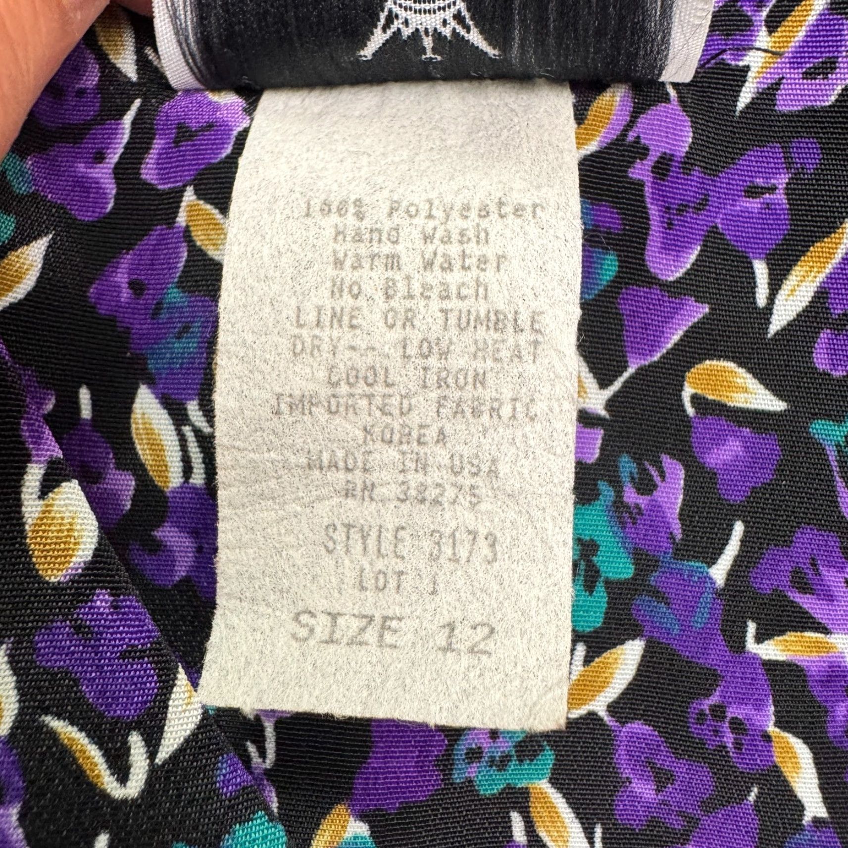 Vintage VINTAGE CB New York 90s Floral Blouse Womens 12 Purple Black Long Sleeve Floral Shirt Womens Regular Purple 90s Bohemian Retro Blouse Size XL / US 12-14 / IT 48-50 - 6 Thumbnail