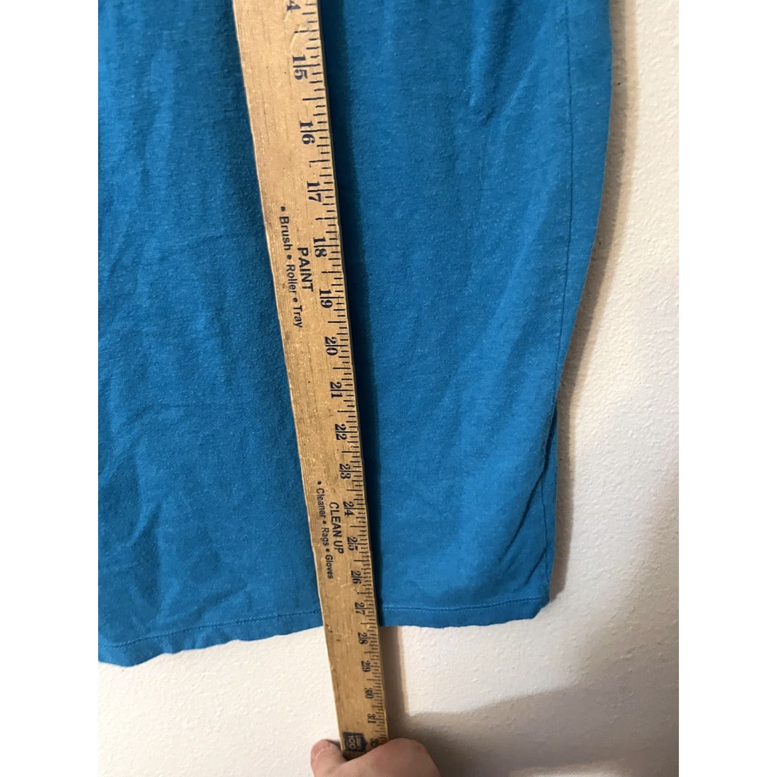American Eagle Outfitters AMERICAN EAGLE V-Neck T-Shirt Men's Small Blue Cotton Solid Regular Fit Size US S / EU 44-46 / 1 - 4 Thumbnail