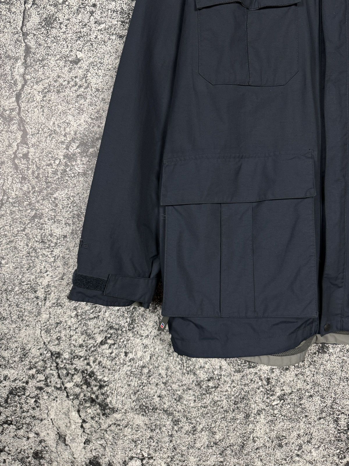 Berghaus Berghaus AQ2 Nylon Jacket Windbreaker 4 Pockets Outdoor XL Size US XL / EU 56 / 4 - 4 Thumbnail