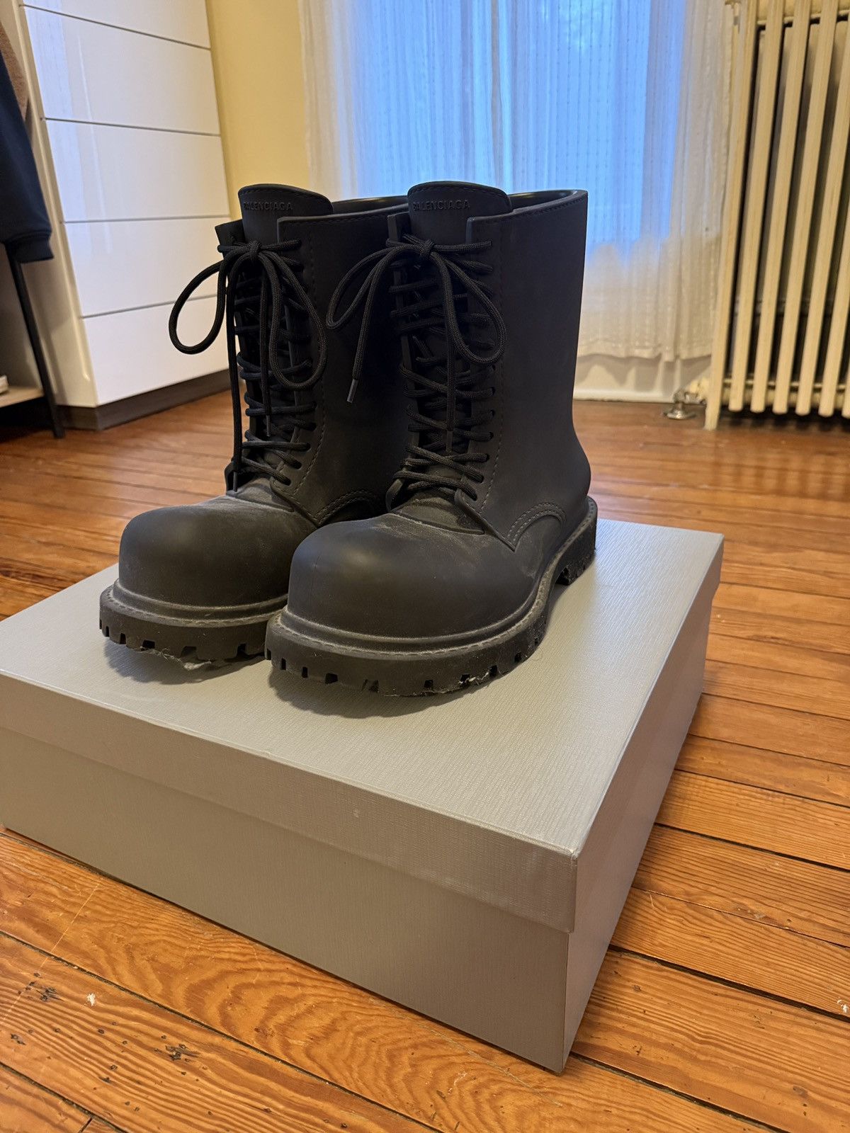 Balenciaga Steroid Boots Size US 10.5 / EU 43-44 - 1 Thumbnail