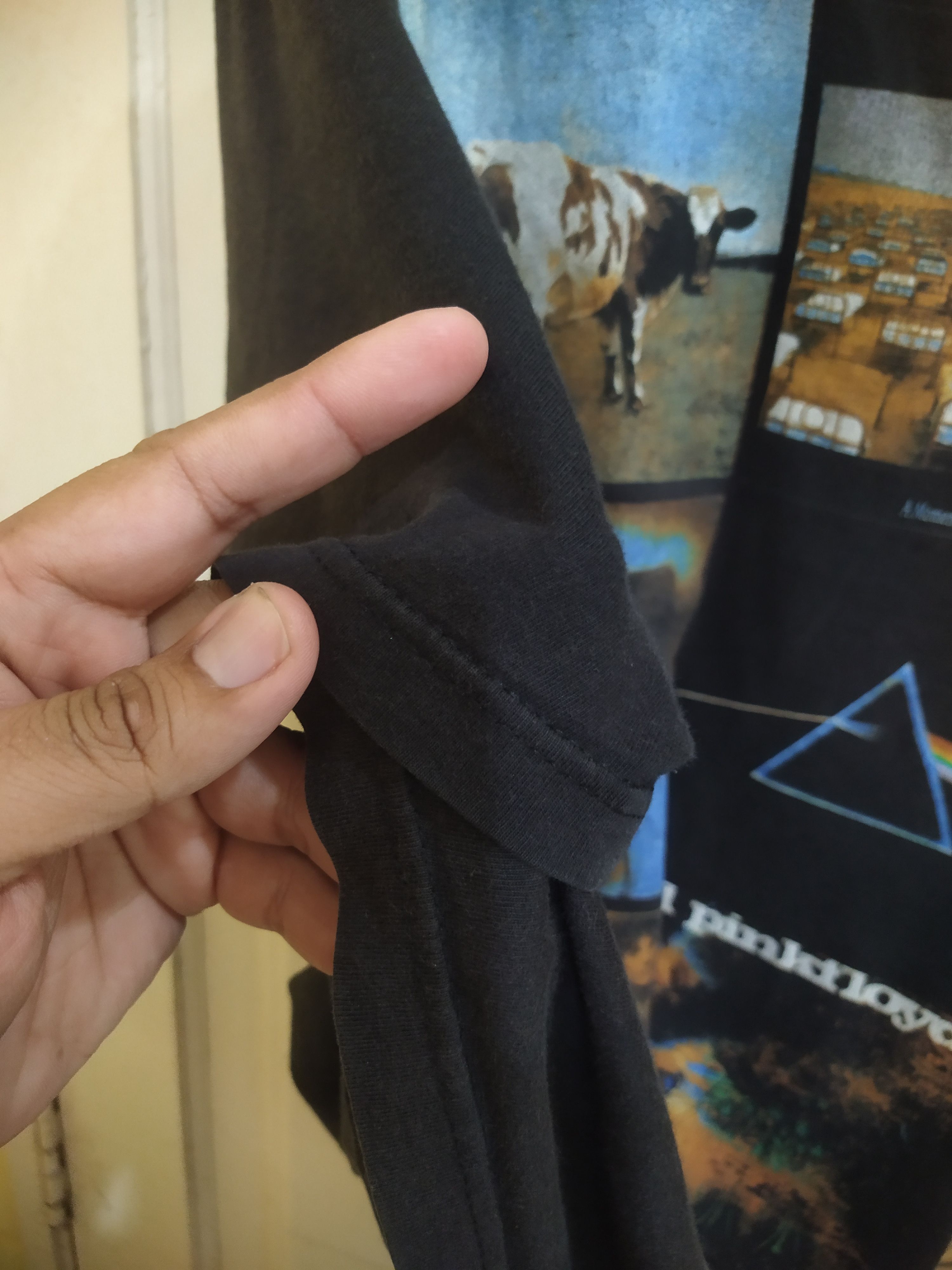 Band Tees Vintage Pink Floyd All cover Album Size US XL / EU 56 / 4 - 5 Thumbnail