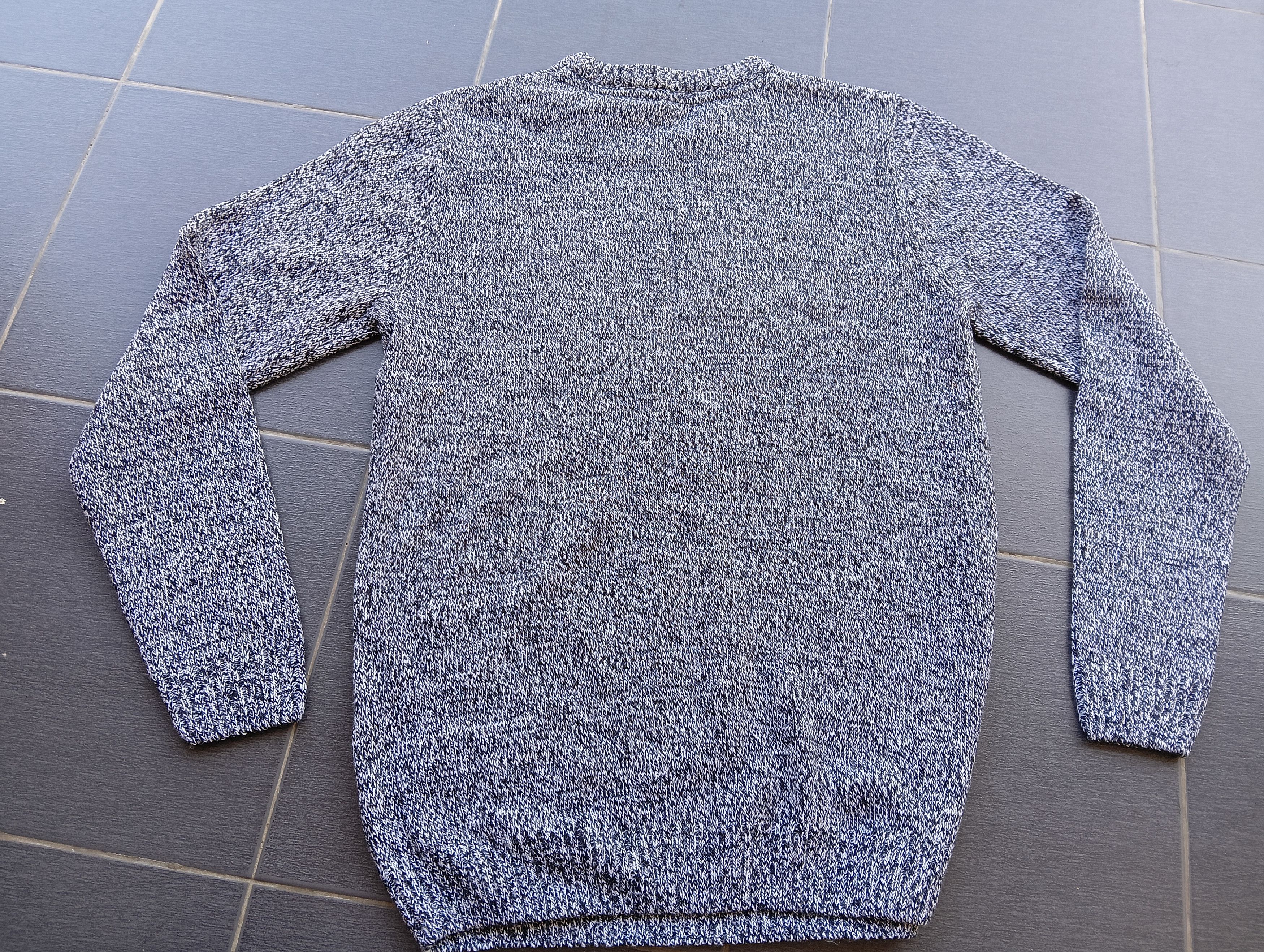 Divided smile big logo h&m sweater Size US M / EU 48-50 / 2 - 9 Thumbnail
