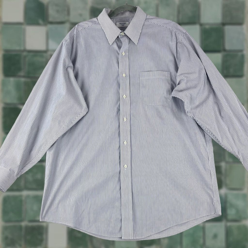 Brooks Brothers Brooks Brothers 346 Blue White Stripe Dress Shirt Mens Medium Cotton Button-Up Shirt Size 40R - 1 Thumbnail
