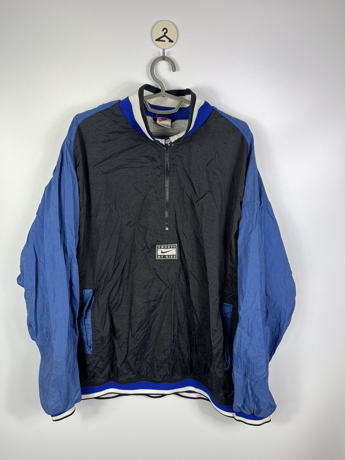 Nike 90s Nike Swoosh Big Logo Back Embroidery Light Nylon Jacket Size US XL / EU 56 / 4 - 2 Thumbnail