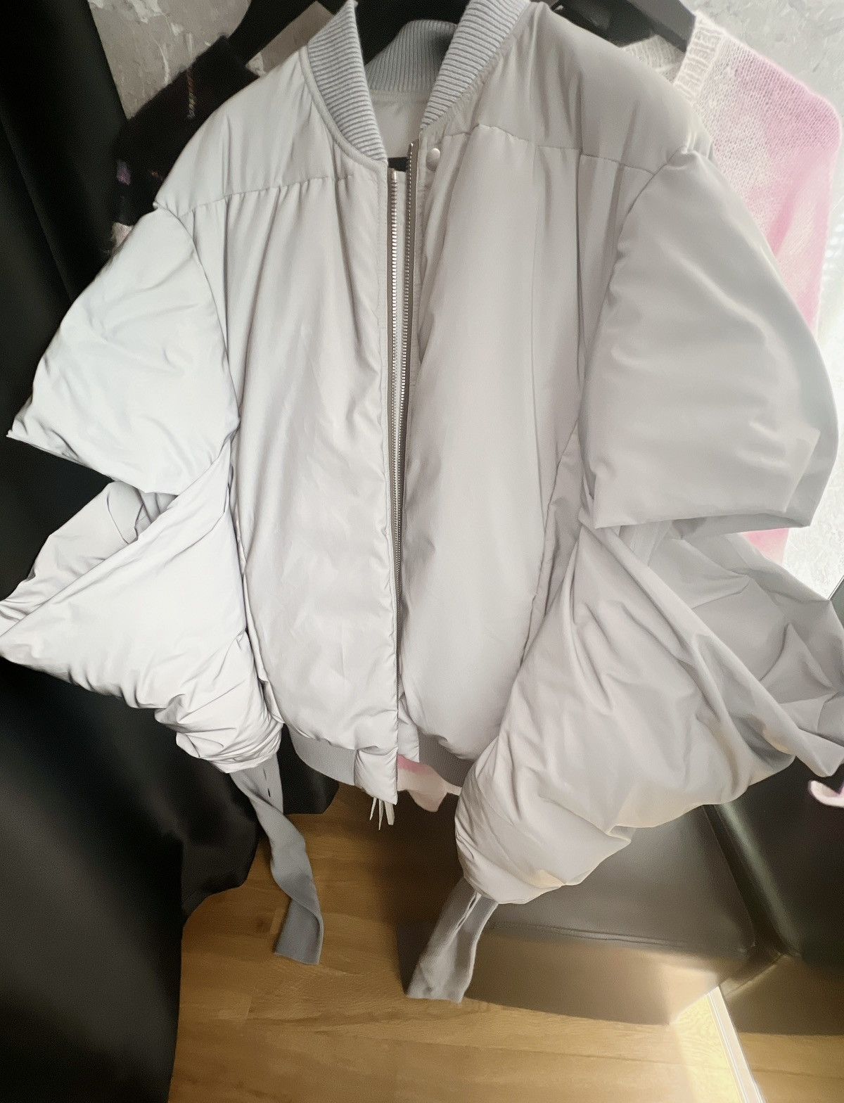 Rick Owens 🔥 Reflective Rick Owens FW22 Strobe Gauntlet bomber jacket Size L / US 10 / IT 46 - 4 Thumbnail