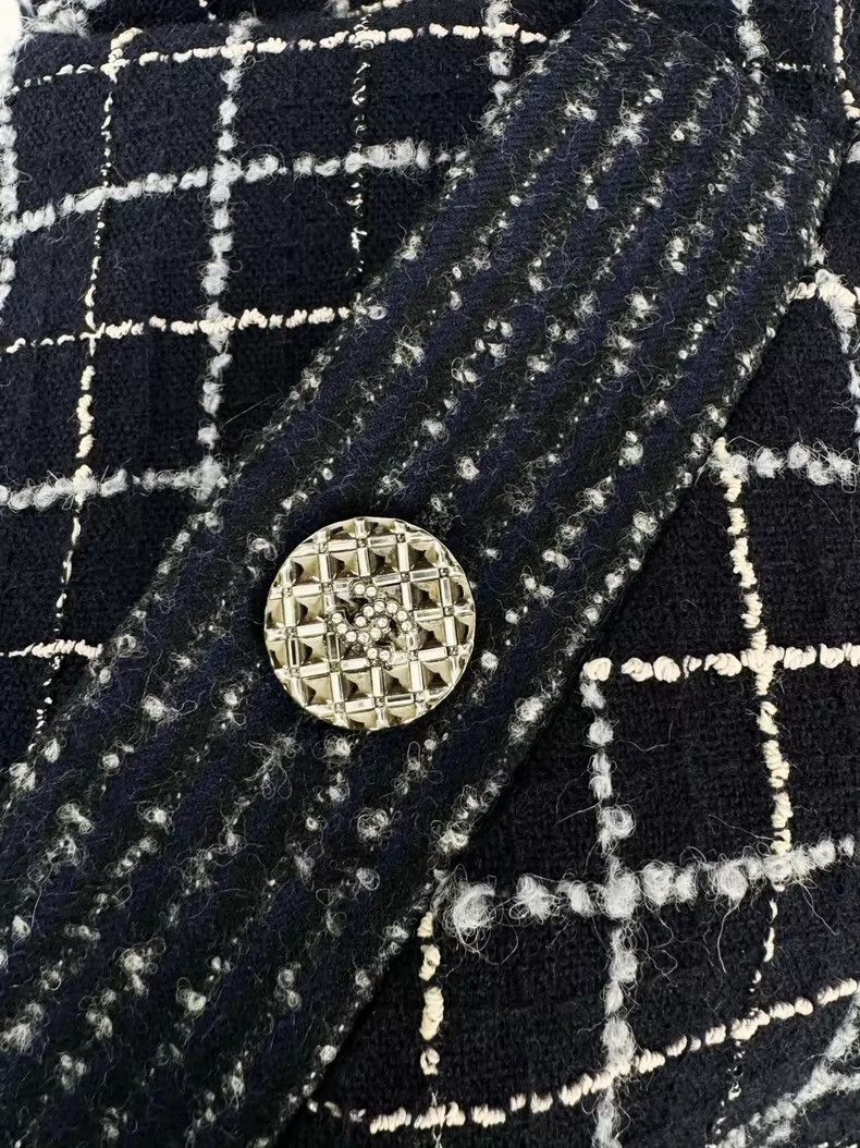 Chanel Chanel Coat Size XS / US 0-2 / IT 36-38 - 3 Thumbnail