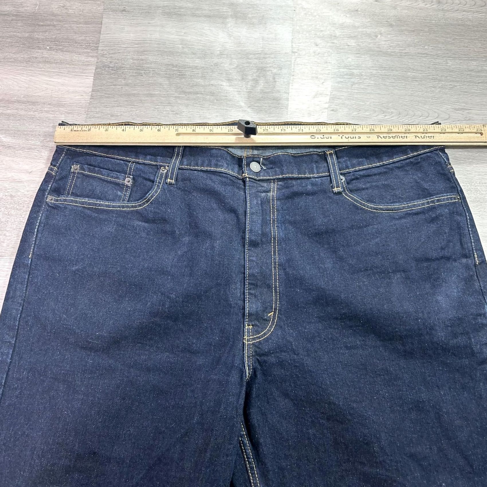 Levi's Levi's 550 Relaxed Jeans Mens W44 L29 Blue Denim Dark Wash Stretch Tapered 550 Jeans Size US 39 - 5 Thumbnail