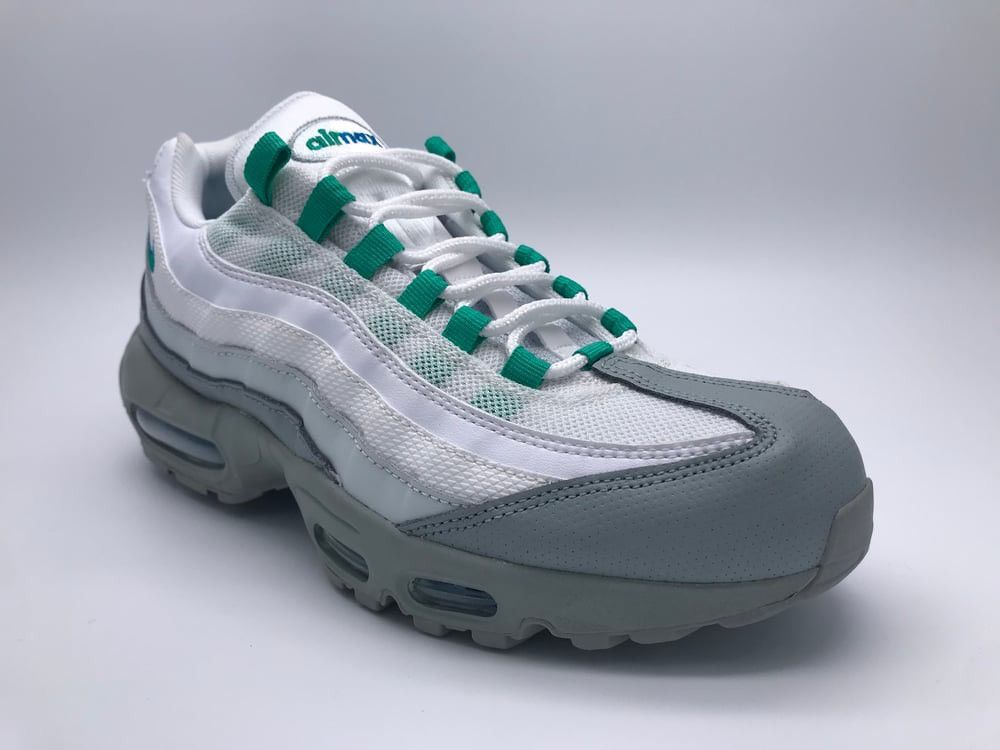 Nike Nike Air Max 95 Essential Clear Emerald 2018 Size US 10 / EU 43 - 4 Thumbnail