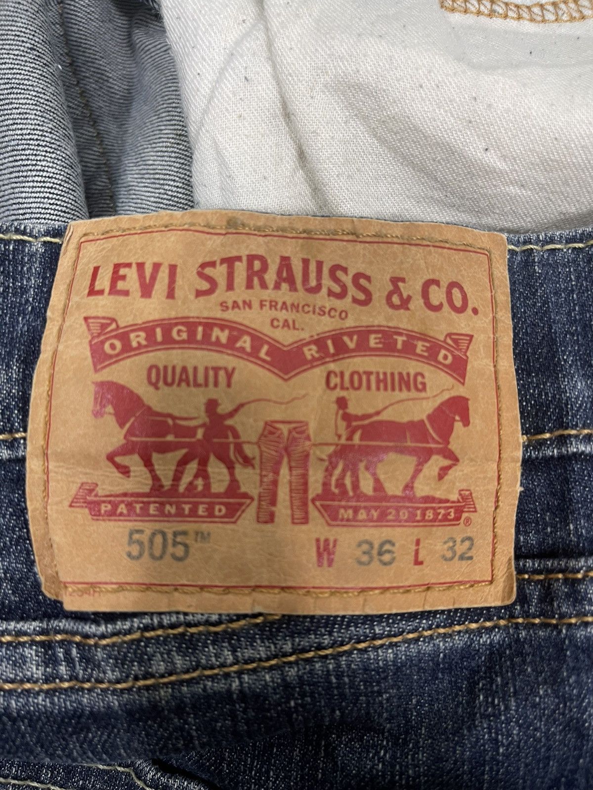 Levi's Levis 505 Denim Jeans Zipper Fly Size US 36 / EU 52 - 15 Thumbnail