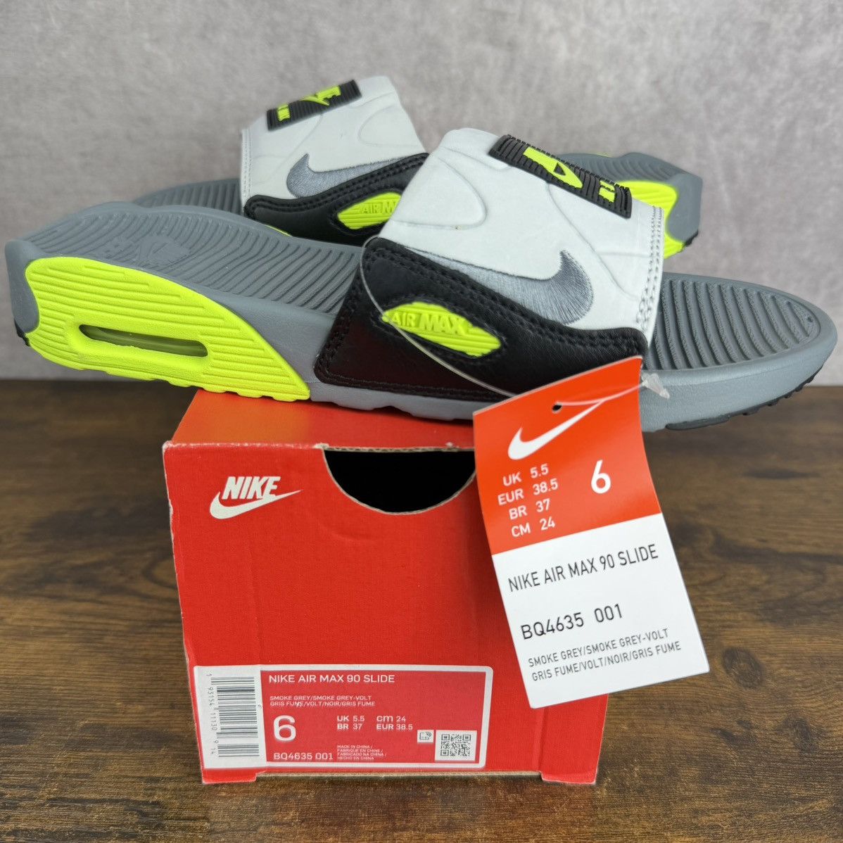 Nike NEW Nike Air Max 90 Slide Volt Neon BQ4635-001 Men’s Slip-On Size US 6 / EU 39 - 2 Thumbnail