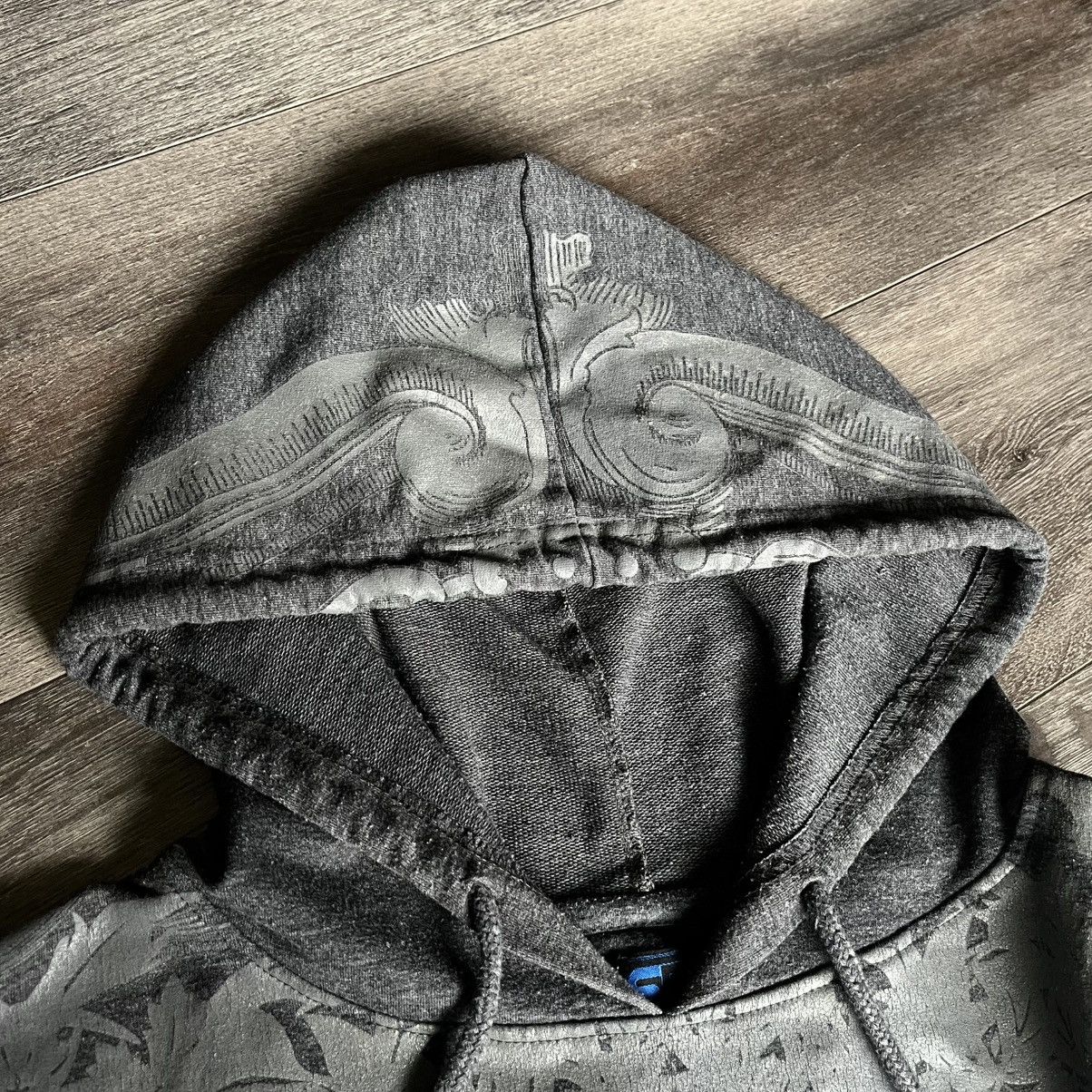 Vintage Vintage 2000s Royal Blue King Graphic Print Pullover Hoodie Size US XL / EU 56 / 4 - 7 Thumbnail