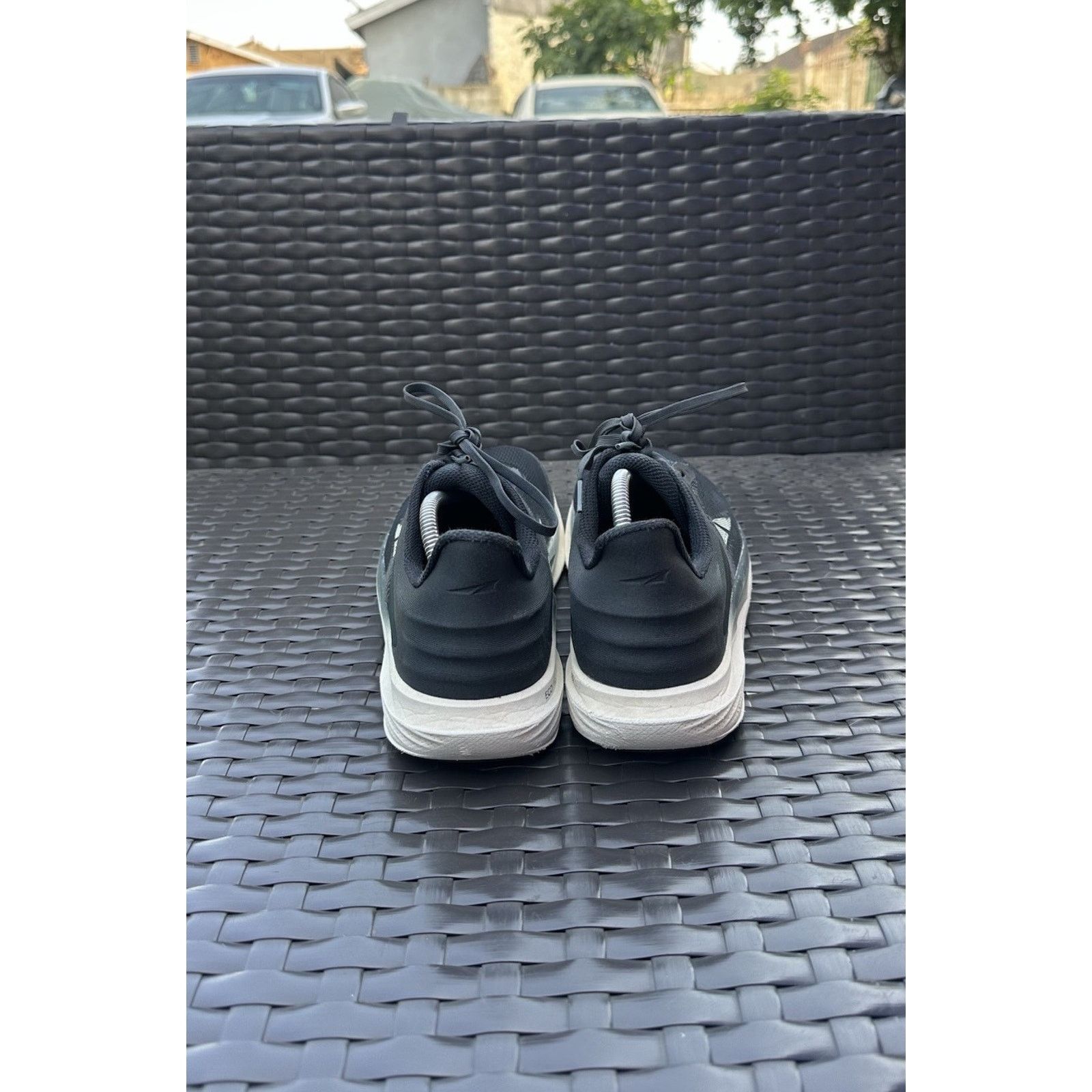 Altra Altra Torin 8 Mens Sz 10.5 Wide Black White Shoe AL0A85QJ010 Size US 10.5 / EU 43-44 - 3 Thumbnail