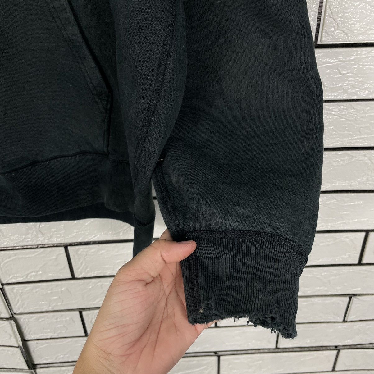 Japanese Brand Kill All Hippies Black Pullover Hoodie Size US L / EU 52-54 / 3 - 12 Thumbnail