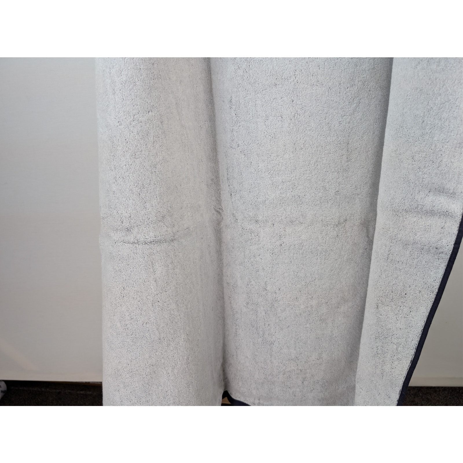 Amiri o1rshd1 Size: OS / Q:5 / Small Logo Towel in Dark Navy Size ONE SIZE - 15 Thumbnail