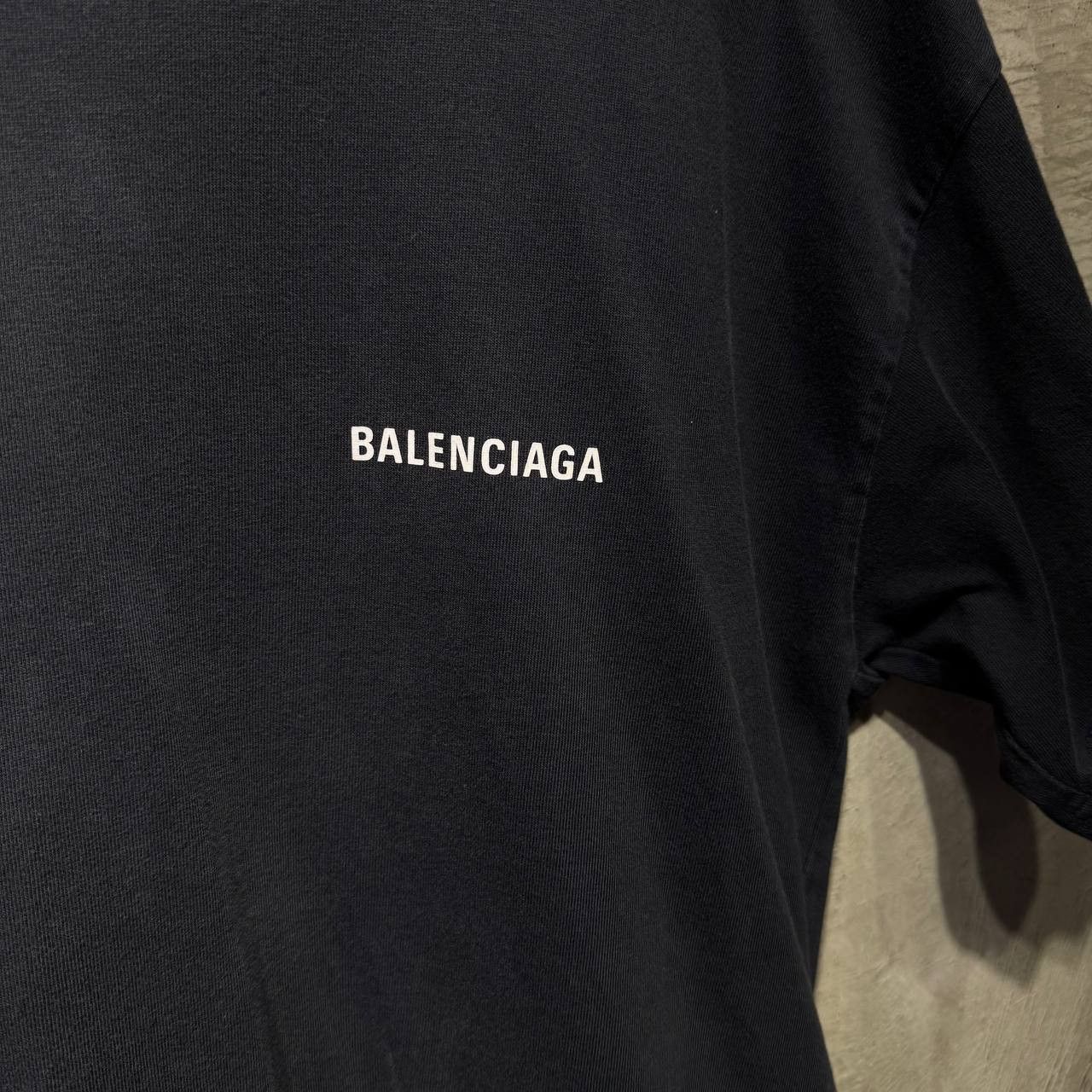 Balenciaga Balenciaga spell out logo tee Size US M / EU 48-50 / 2 - 4 Thumbnail