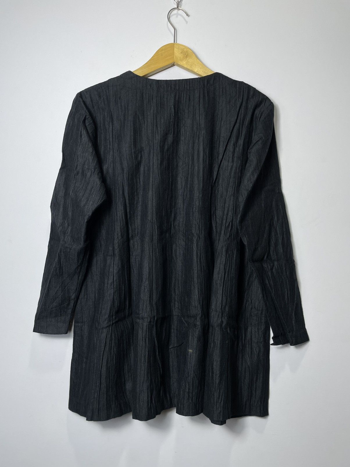 Hai Sporting Gear × Issey Miyake × Vintage Vintage Hai sporting gear longsleeve blouse black Size M / US 6-8 / IT 42-44 - 3 Thumbnail