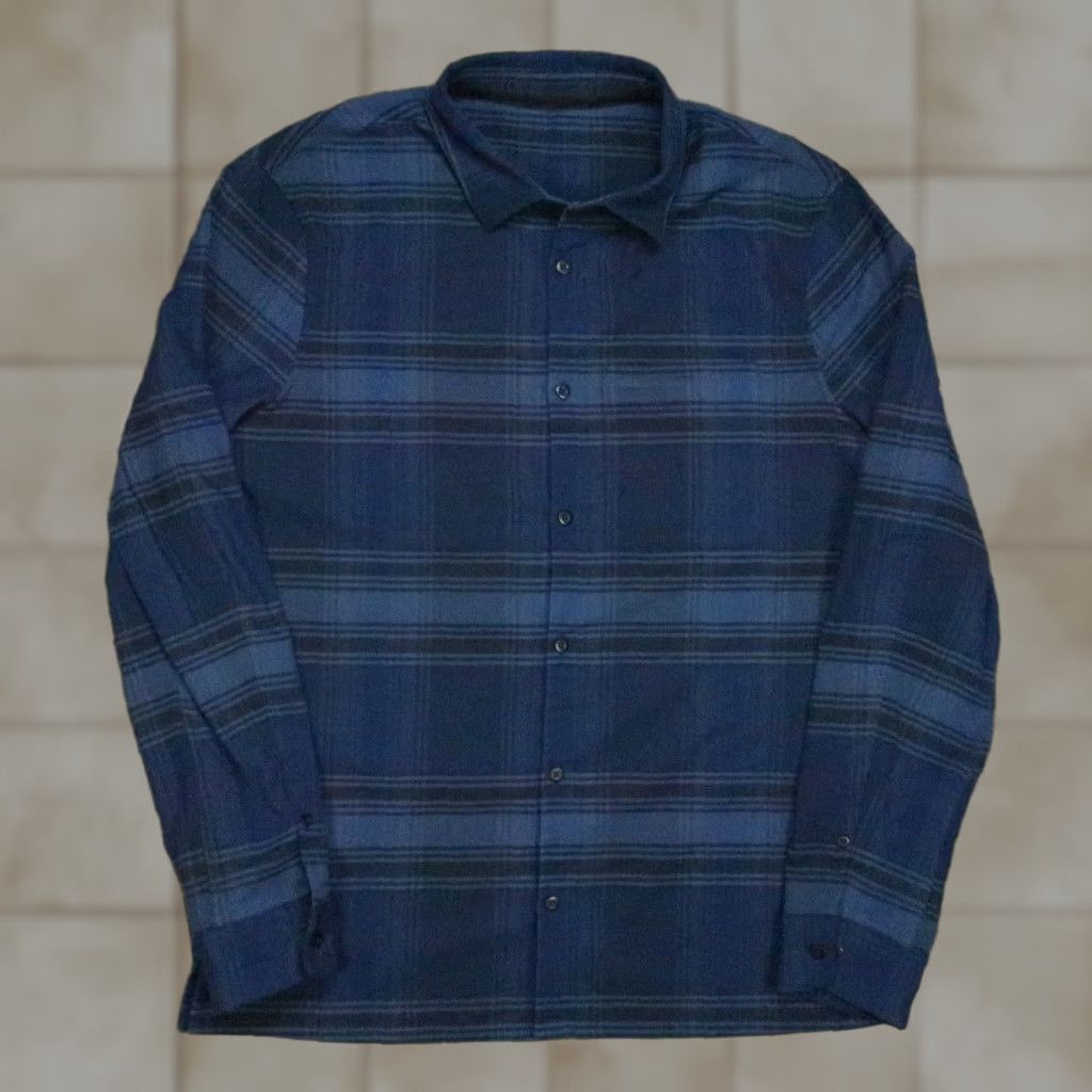 Lululemon Lululemon Shirt Mens Large Blue Plaid Flannel Long Sleeve Masons Peak Mens Size US L / EU 52-54 / 3 - 1 Thumbnail