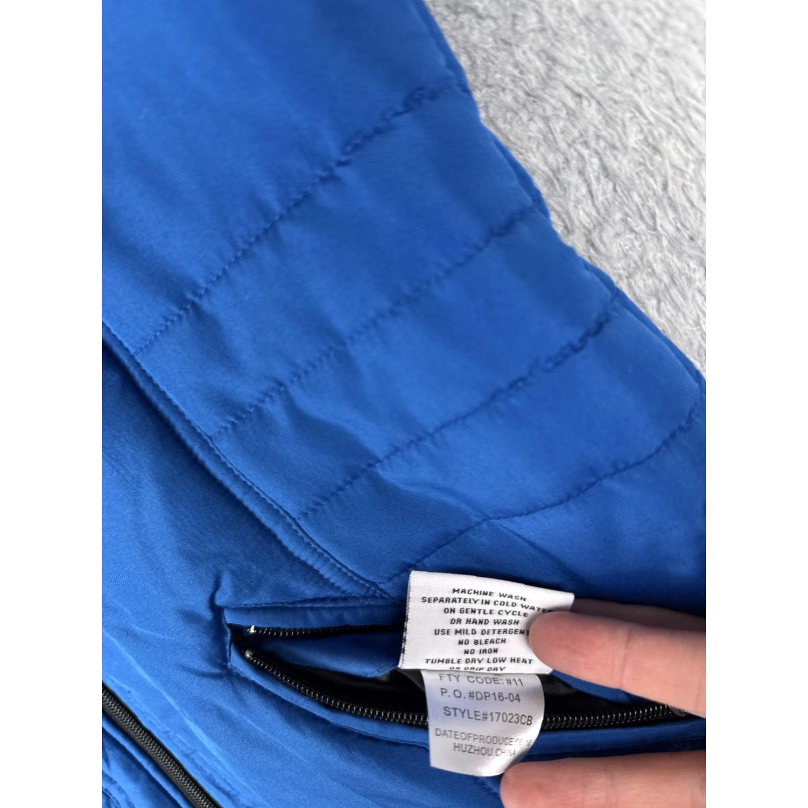 Vintage Keren Hart Vest Womens L Blue Reversible Quilted Fleece Zip Pockets Classic Outdoor Autumn Winter Cabin Casual Size L / US 10 / IT 46 - 7 Thumbnail